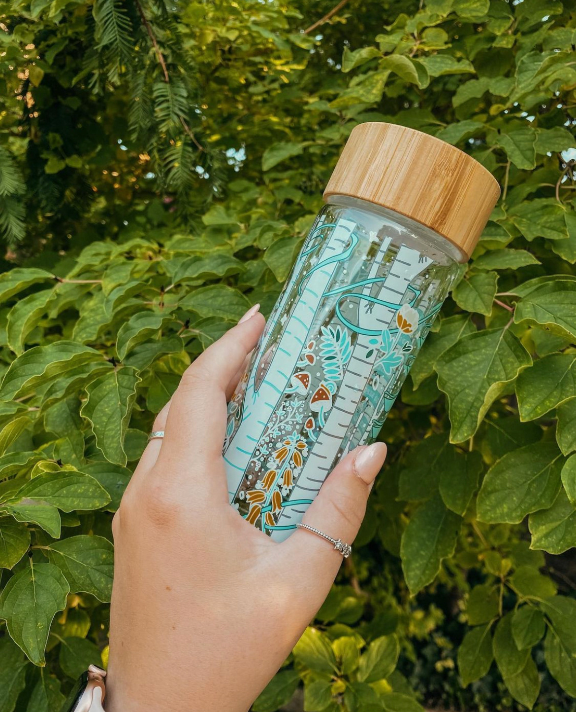 Water bottle designed for Illumicrate