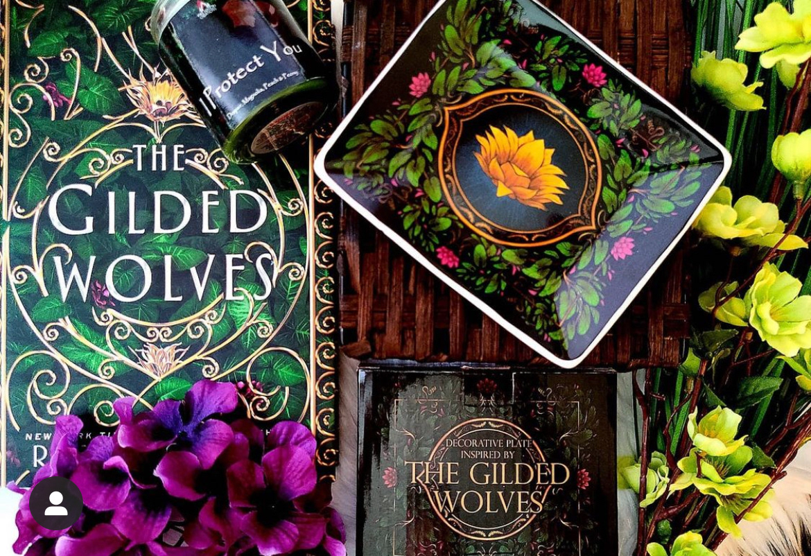 Trinket tray inspired by the Gilded Wolves books