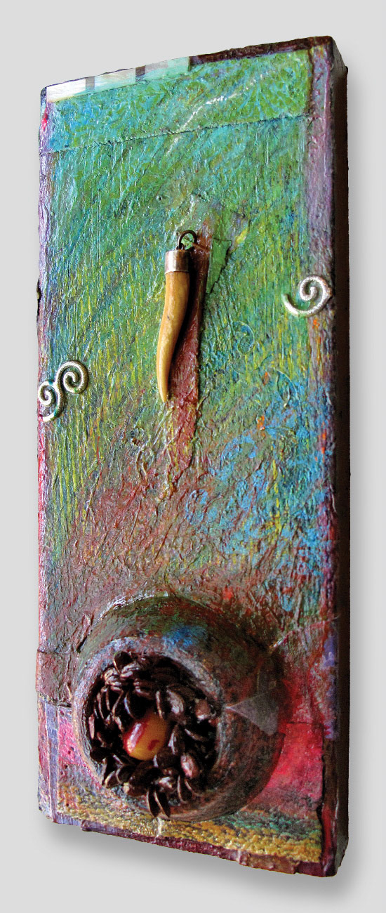 "Nestling" | sideview
