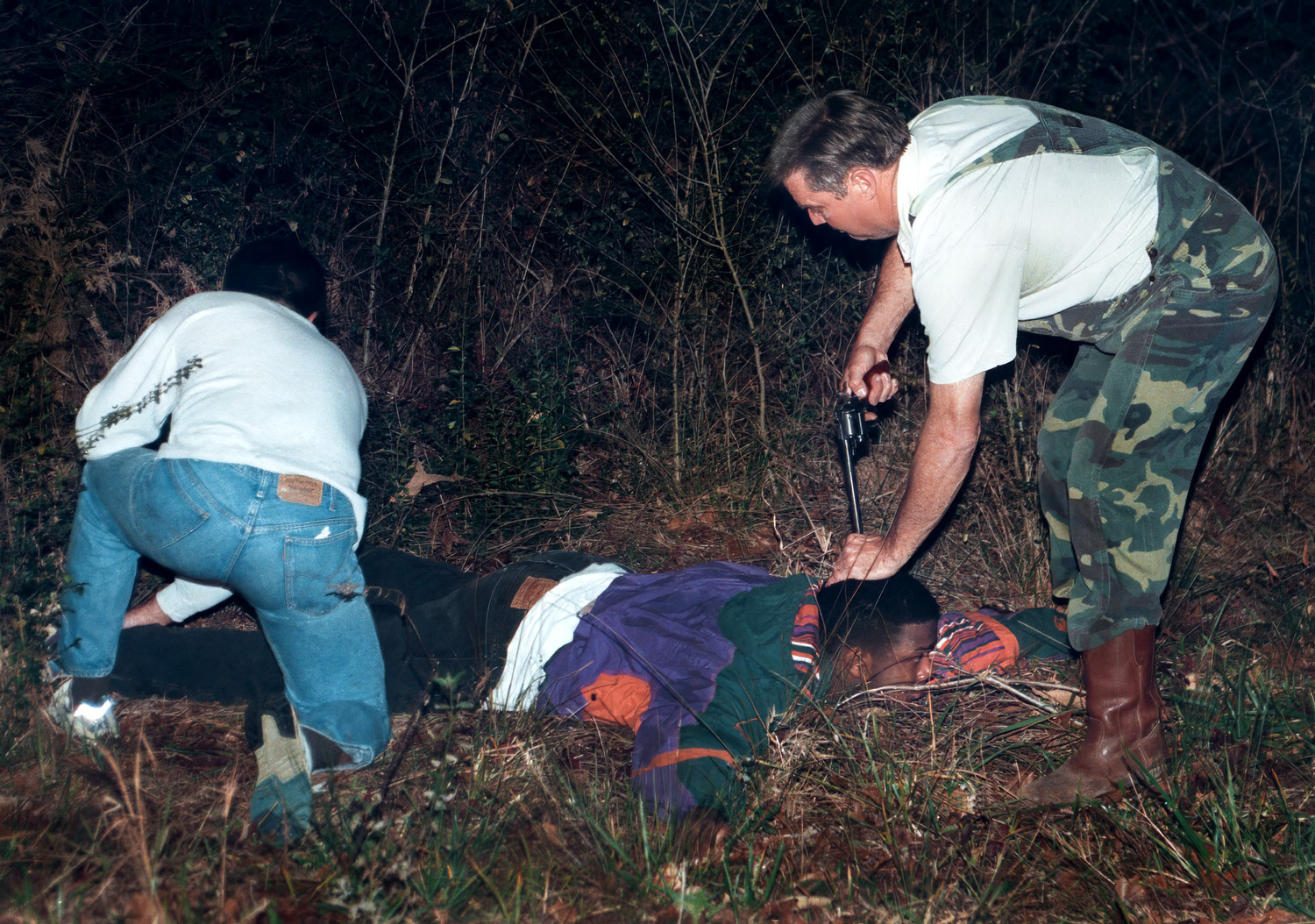 Burglary suspect apprehended