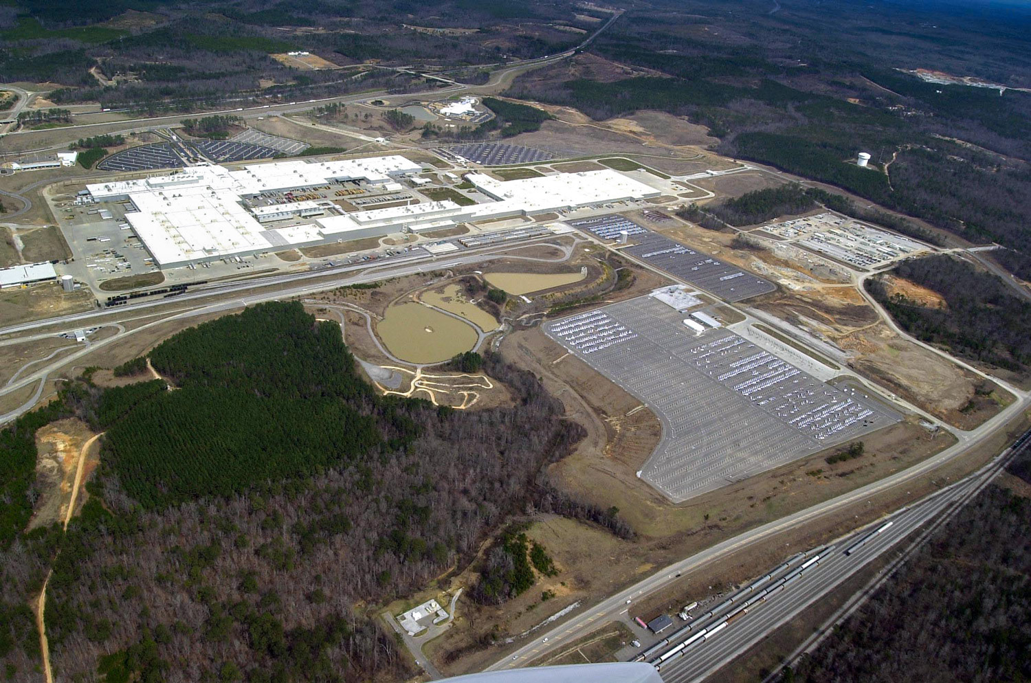 Mercedes-Benz plant early on