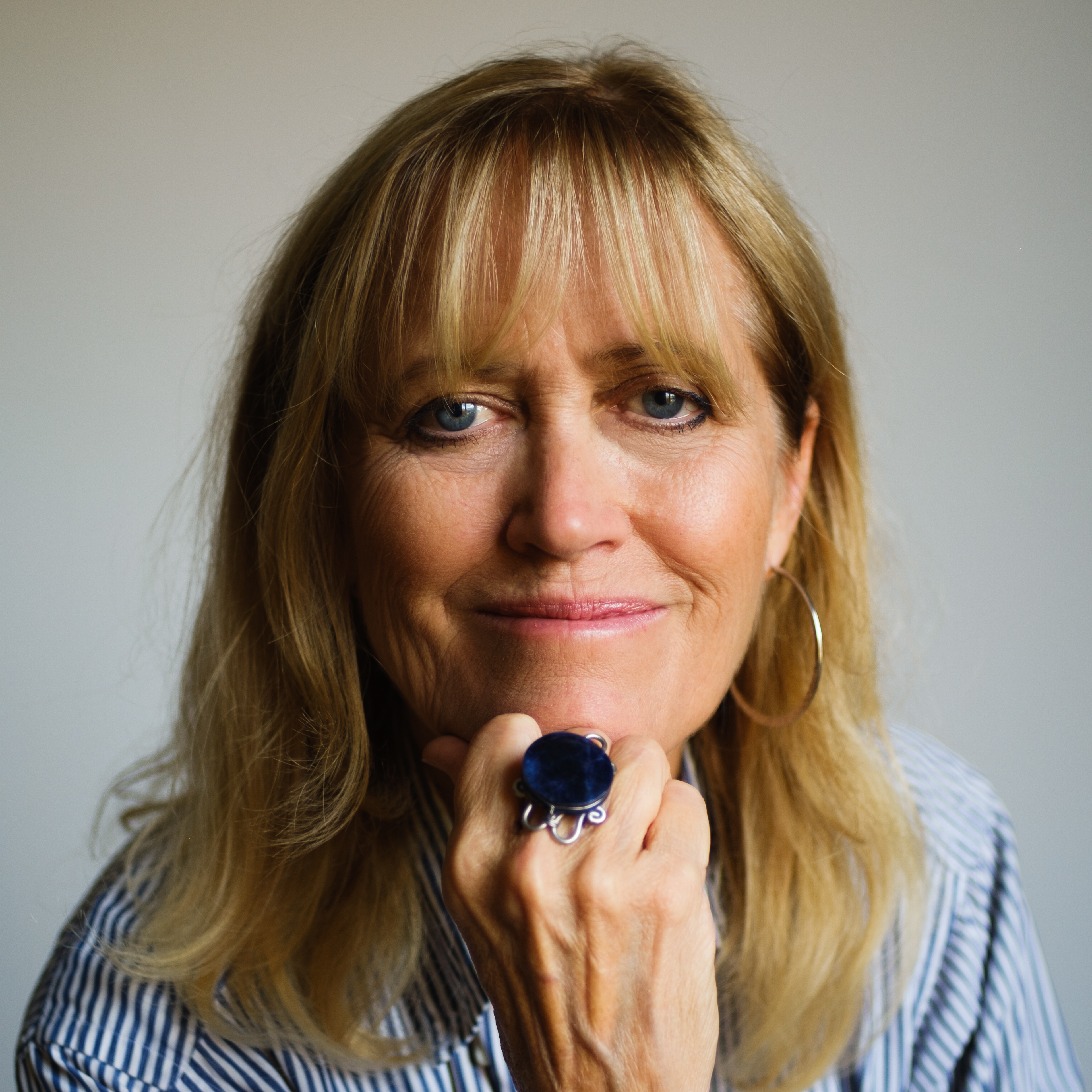 Caitlan Maggs - 'Cirque of Creativity' book - backside author portrait - 2025