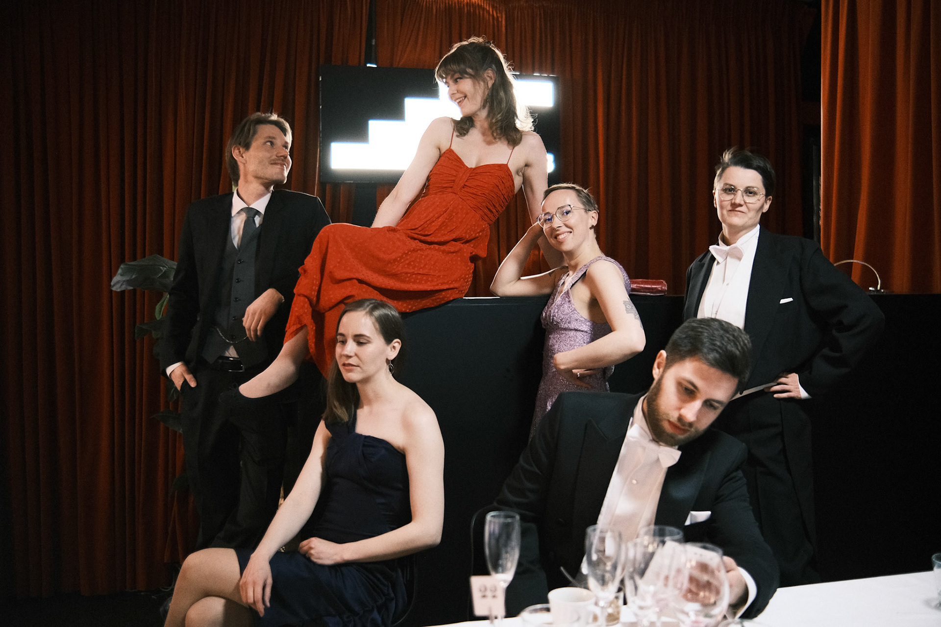 Helsingin valtiotieteellisen tiedekunnan XV promootio. Juhlaväkeä. 2022.