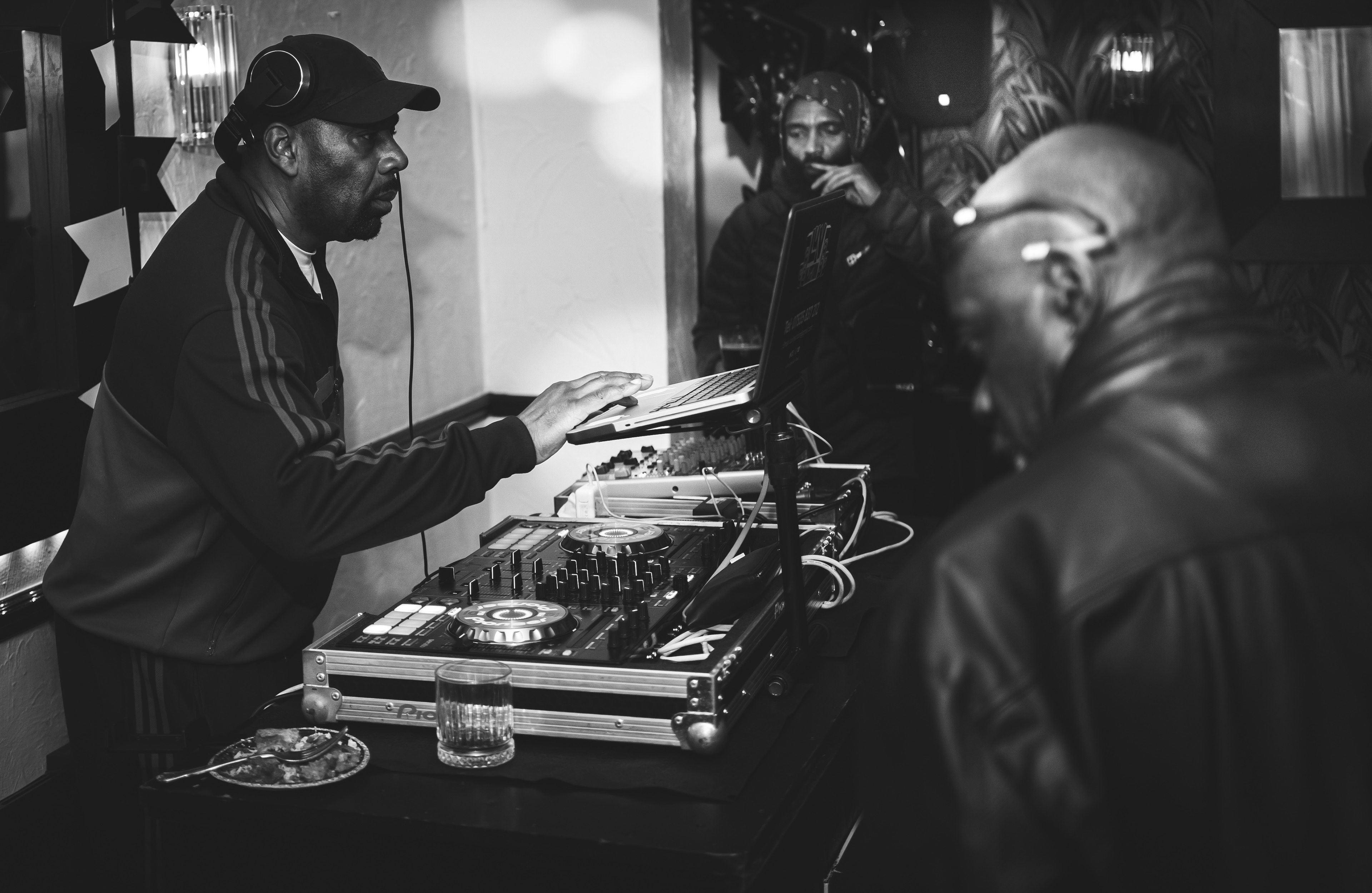 © Aaron Collyer 2024