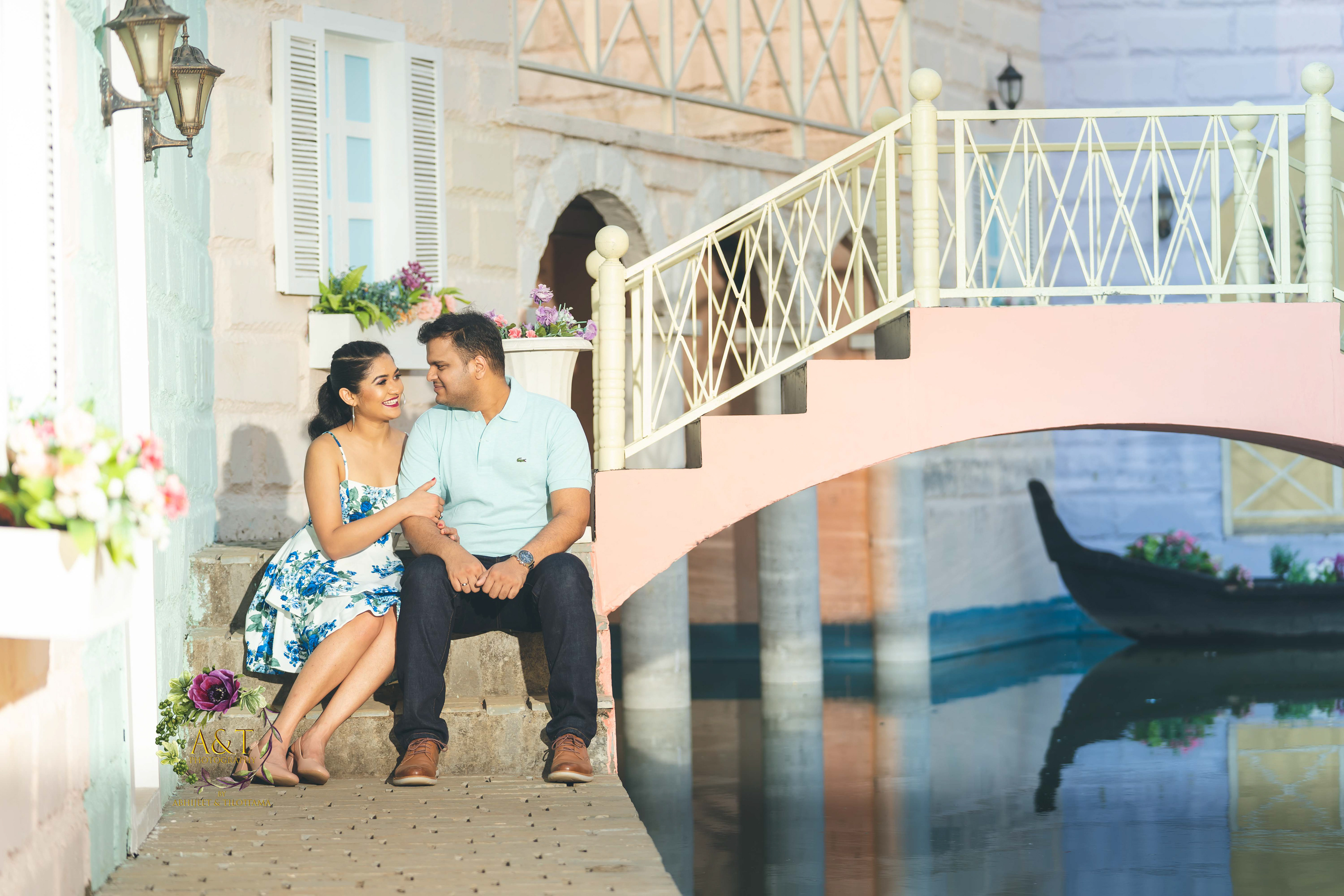 Romantic Prewedding Photoshoot in the Heart of Mumbai: Capturing Candid Moments