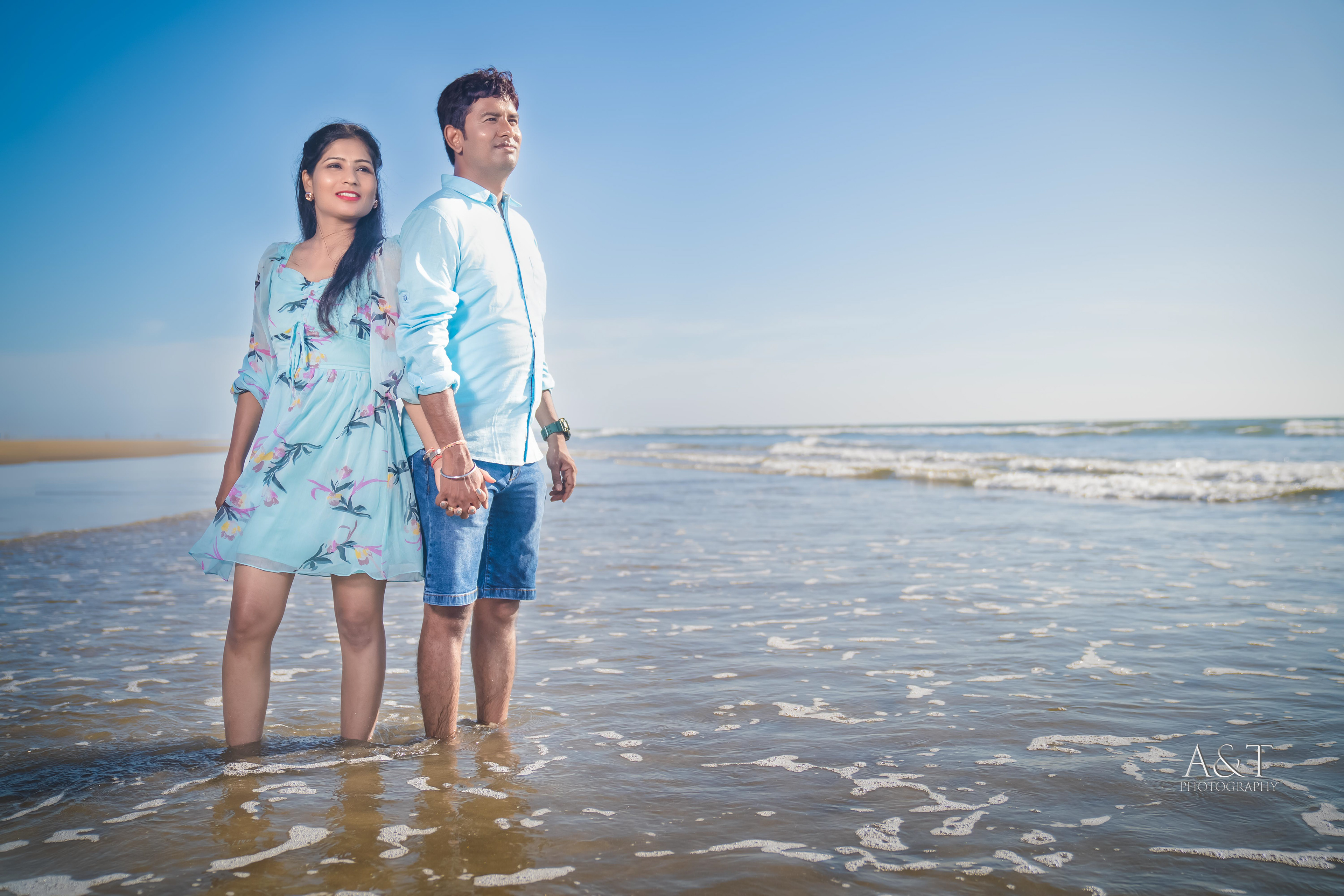 Pre-wedding Lovestory of Sanket & Komal photographed by A&T Photography