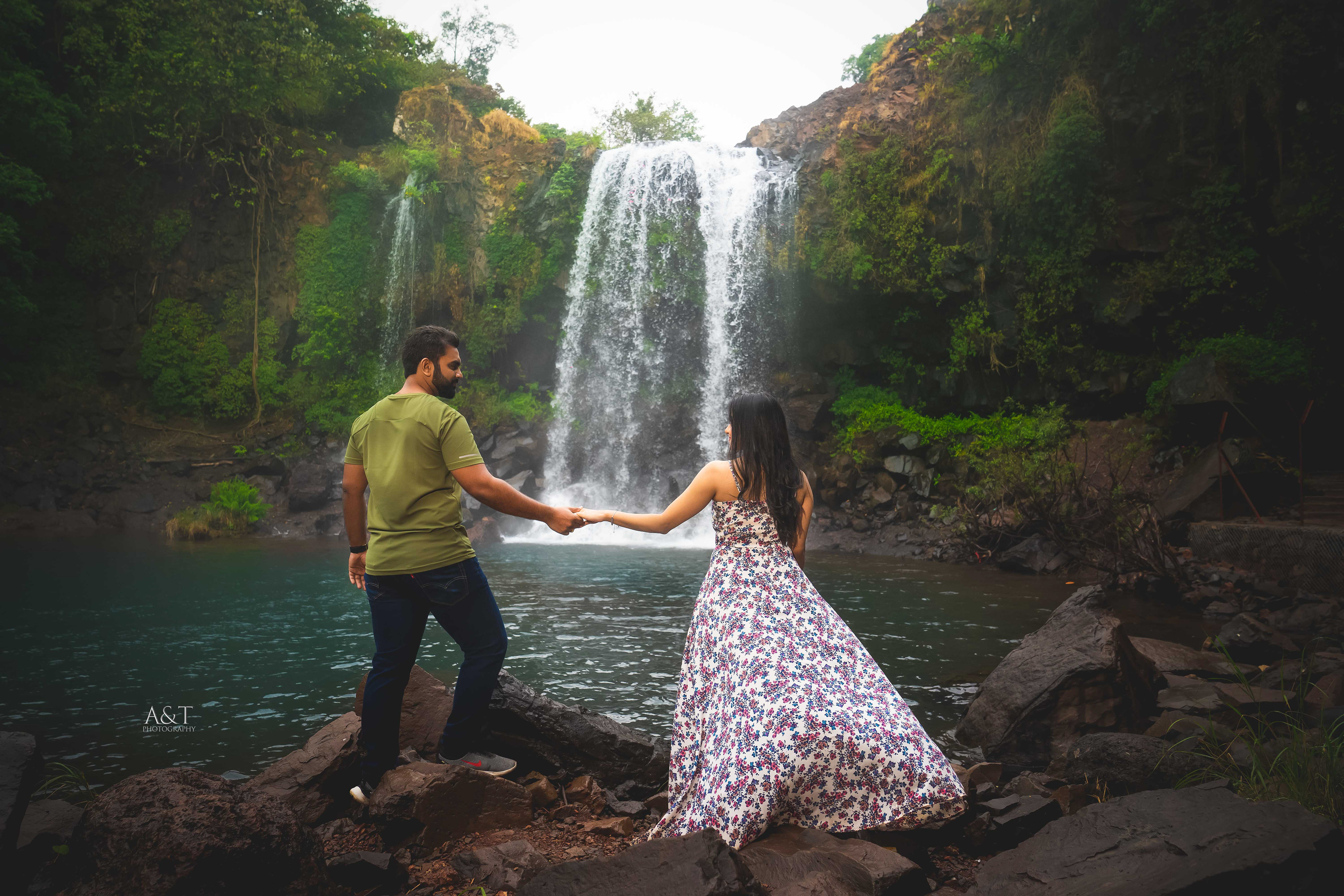 Pratik &Poonam Pre wedding near beautiful waterfall of satara