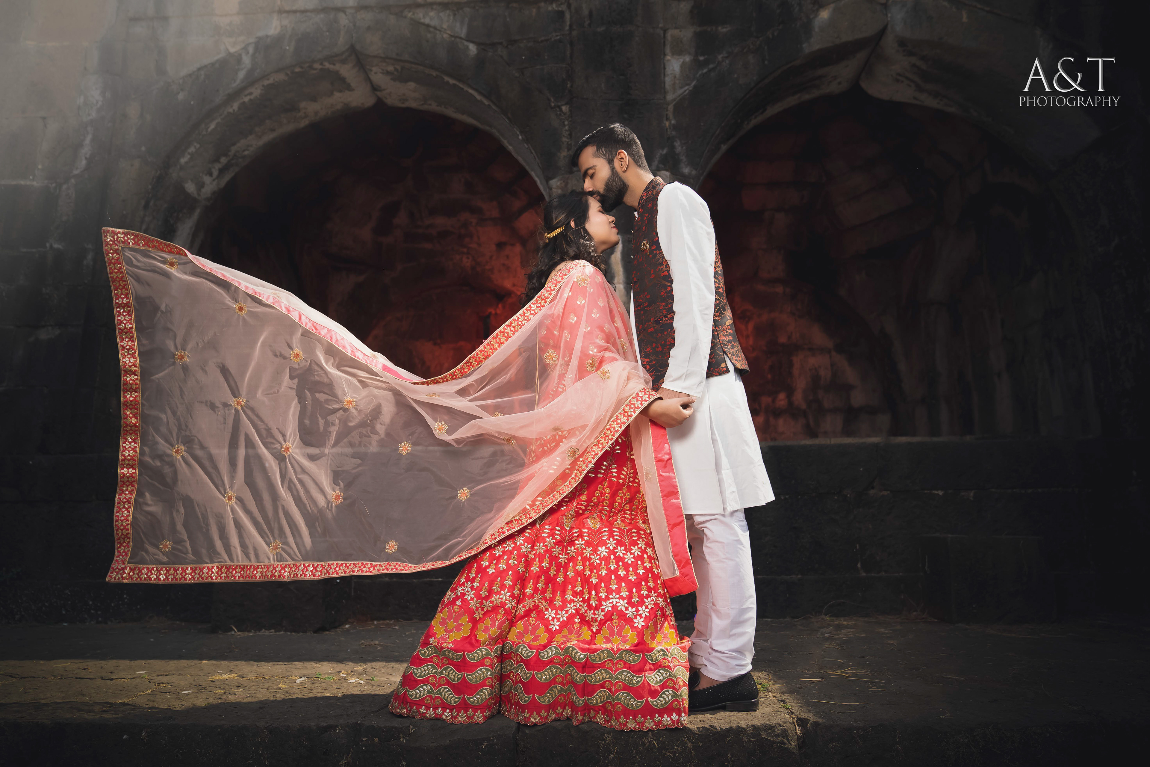 Royal Pre-wedding Shoot at Sangam Mahuli Temple, Satara