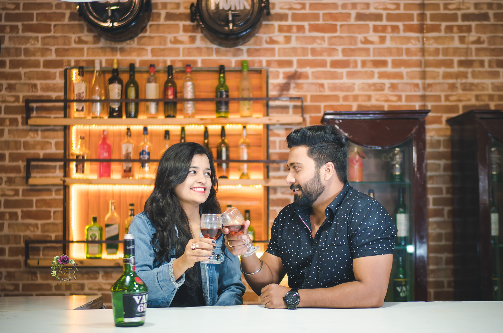 Prewedding photoshoot in a cafe by A&T Photography
