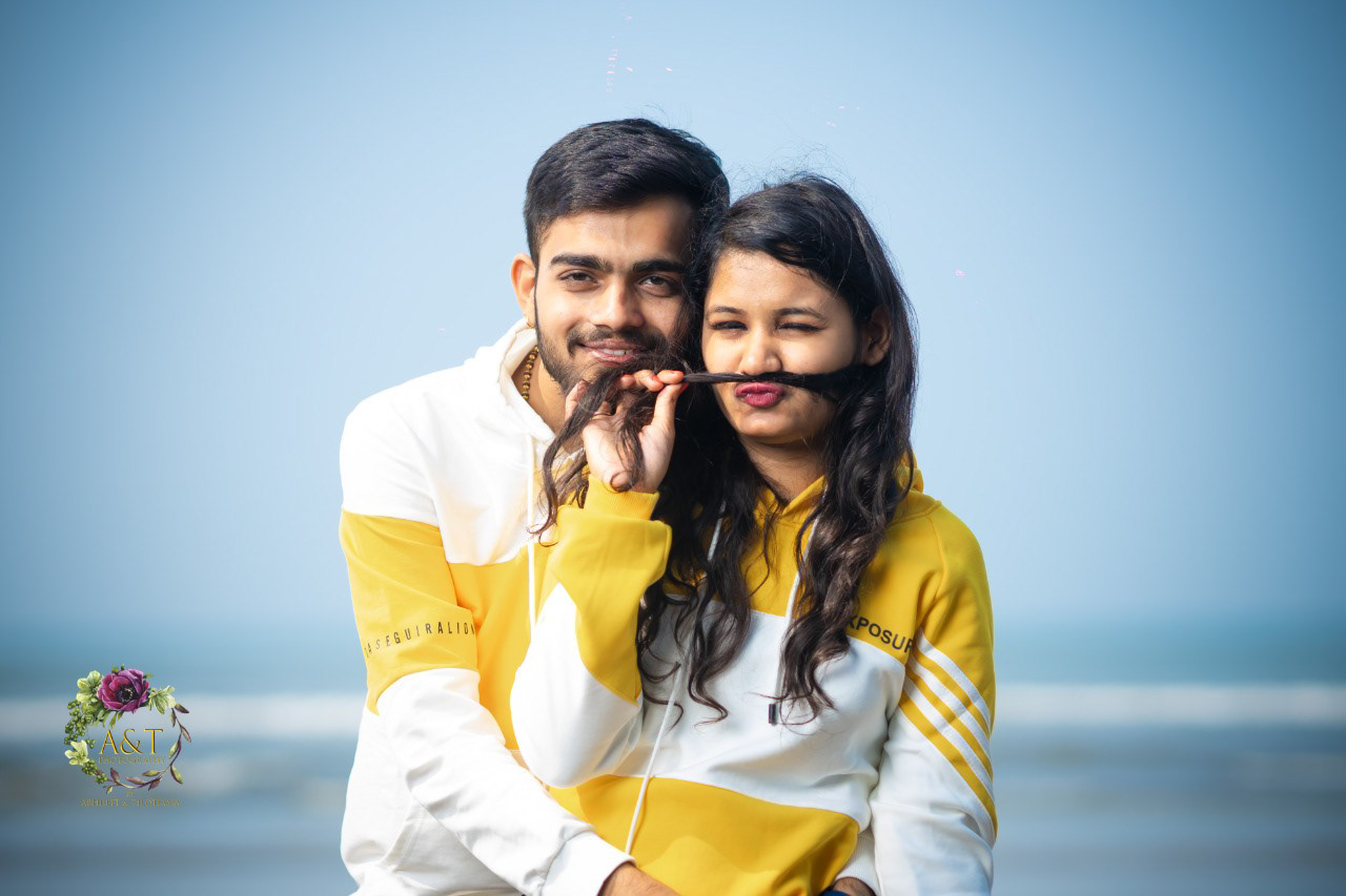 Funny Pre wedding ideas 2023- Choose your theme- Play with hairs