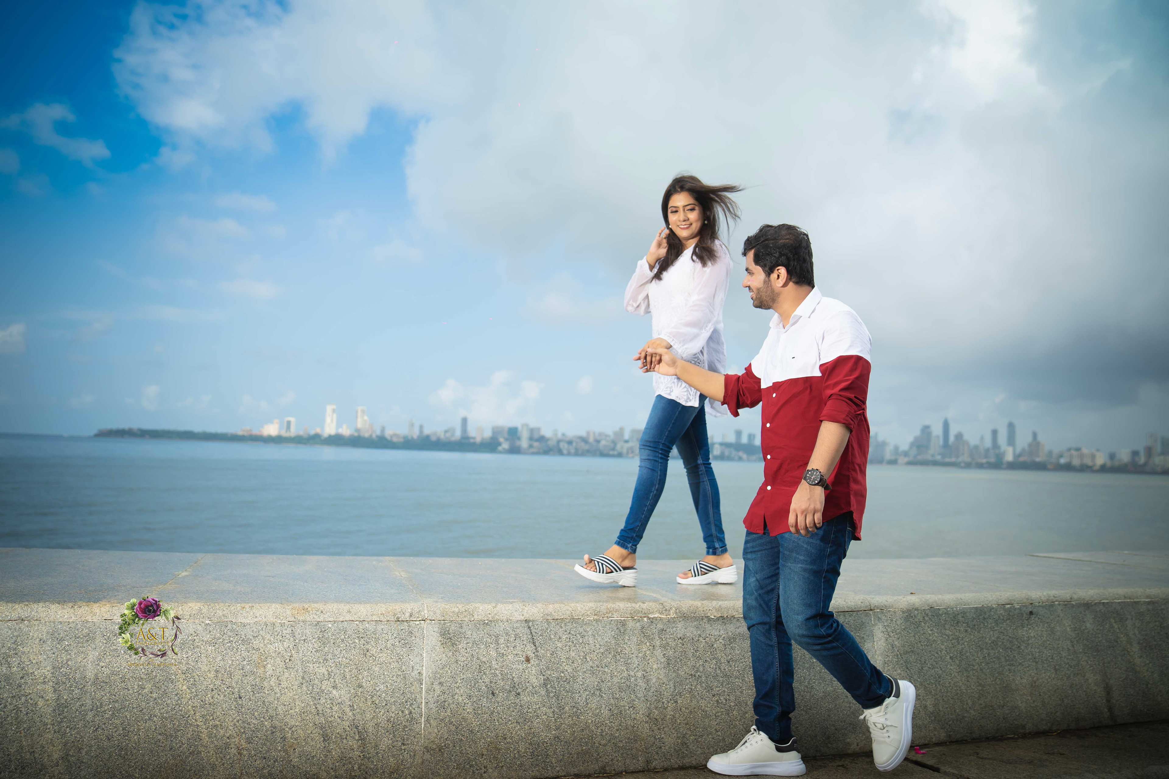 Pre-wedding Photoshoot at Marine Drive by A&T Photography