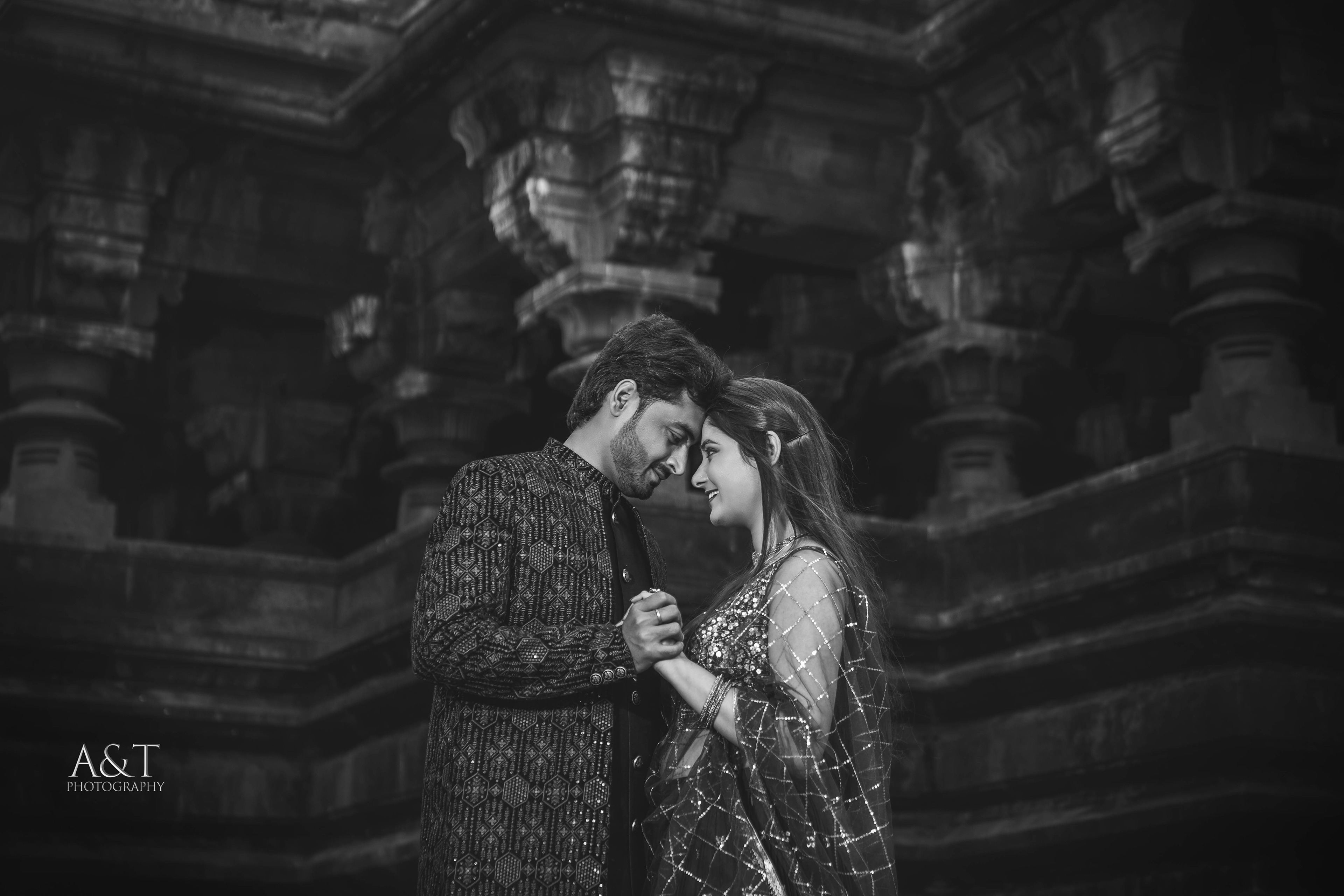 Traditional Theme Prewedding Photoshoot by A&T Photography at Satara Temple