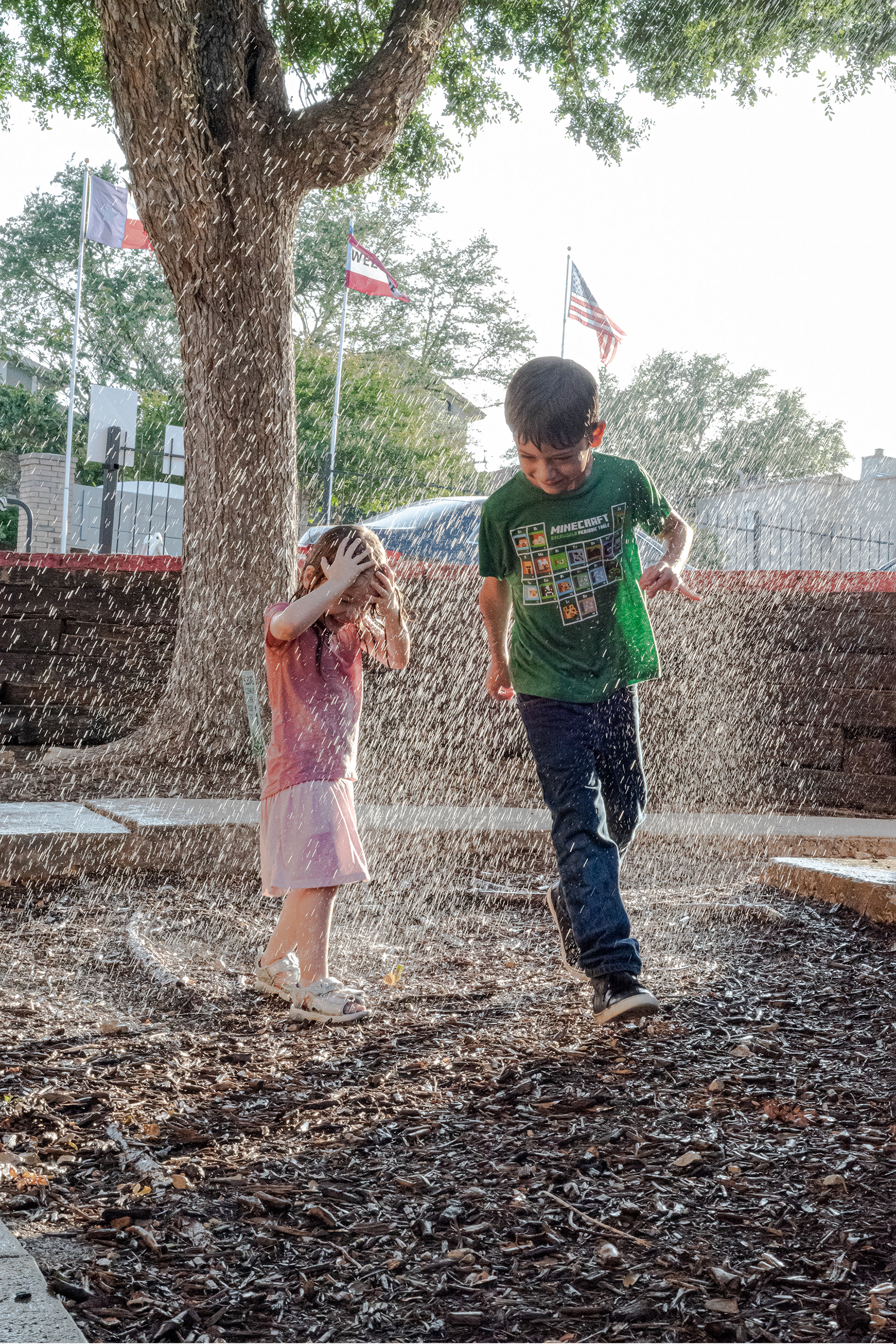 "Hot afternoon".  ‎May ‎20, ‎2022.  Digital photograph.