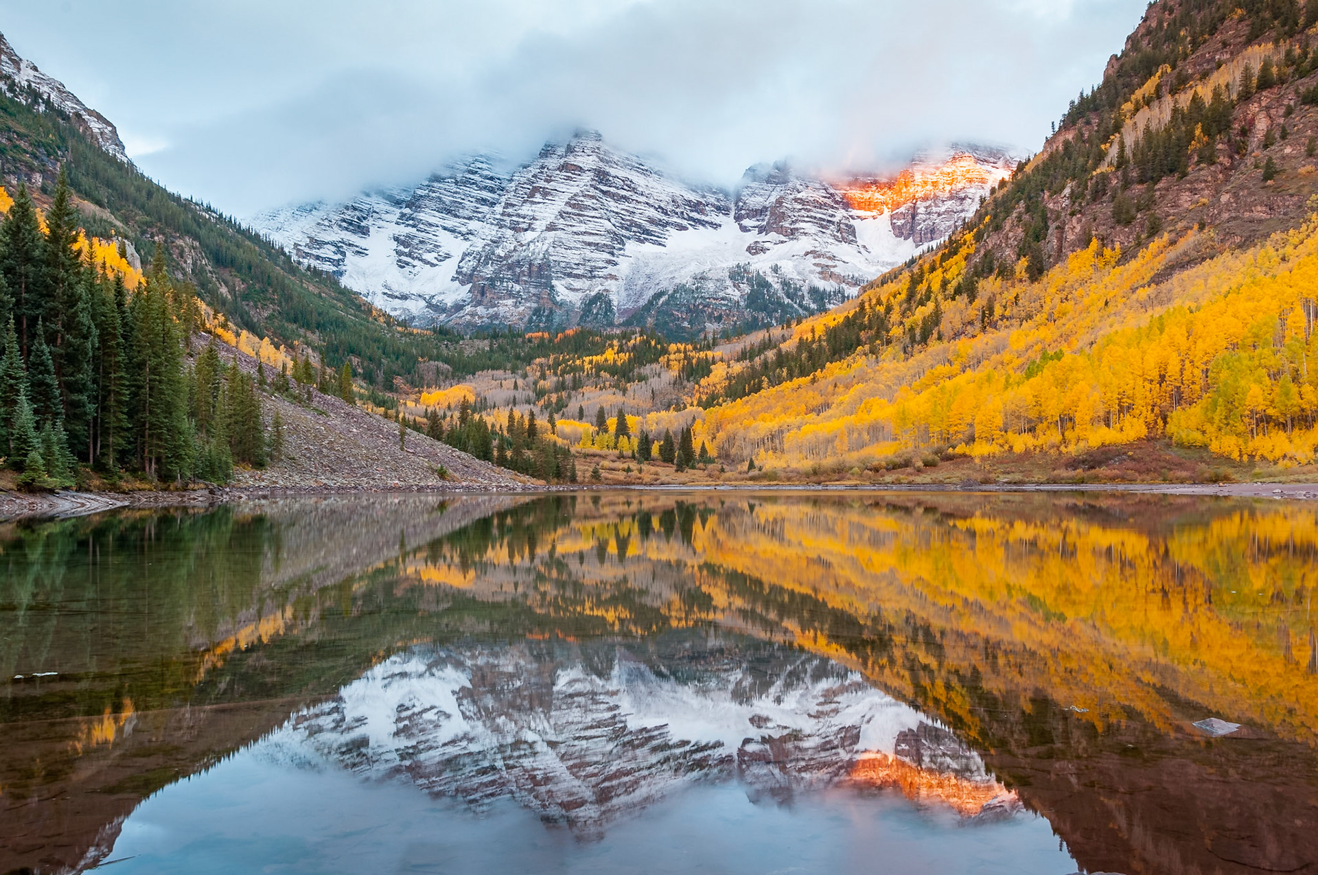 Maroon Bells | 25 September 2012 | Pitkin County, Colorado, United States | Nikon D300S | 12 MP | Processed from RAW using Adobe Lightroom 13