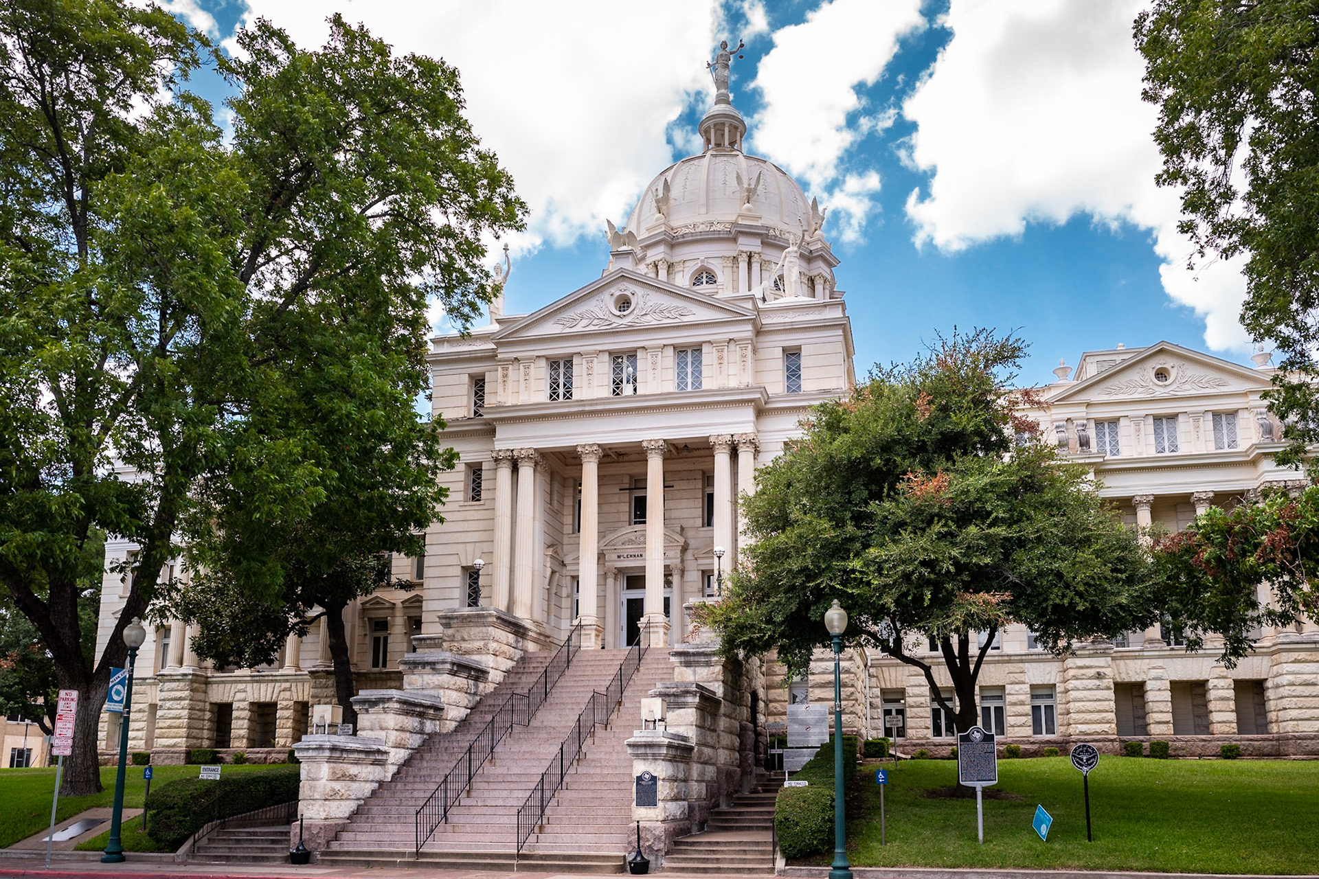 Date: 9 August 2020Location: Waco, Texas, United StatesOriginal resolution: 24 MPProcessing: Processed from RAW using Adobe Photoshop Lightroom Classic 9