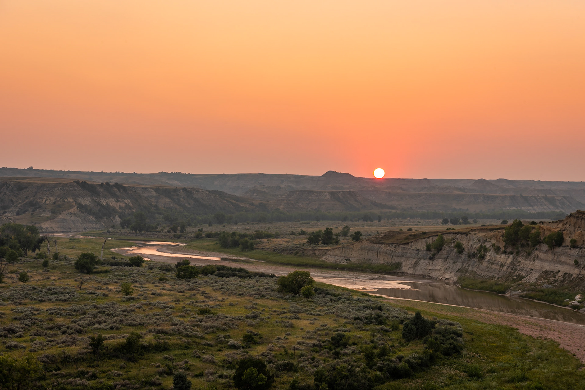 Date: 10 August 2018Location: Theodore Roosevelt National Park, North Dakota, United StatesOriginal resolution: 36 MPProcessing: Processed from RAW using Adobe Photoshop Lightroom 6