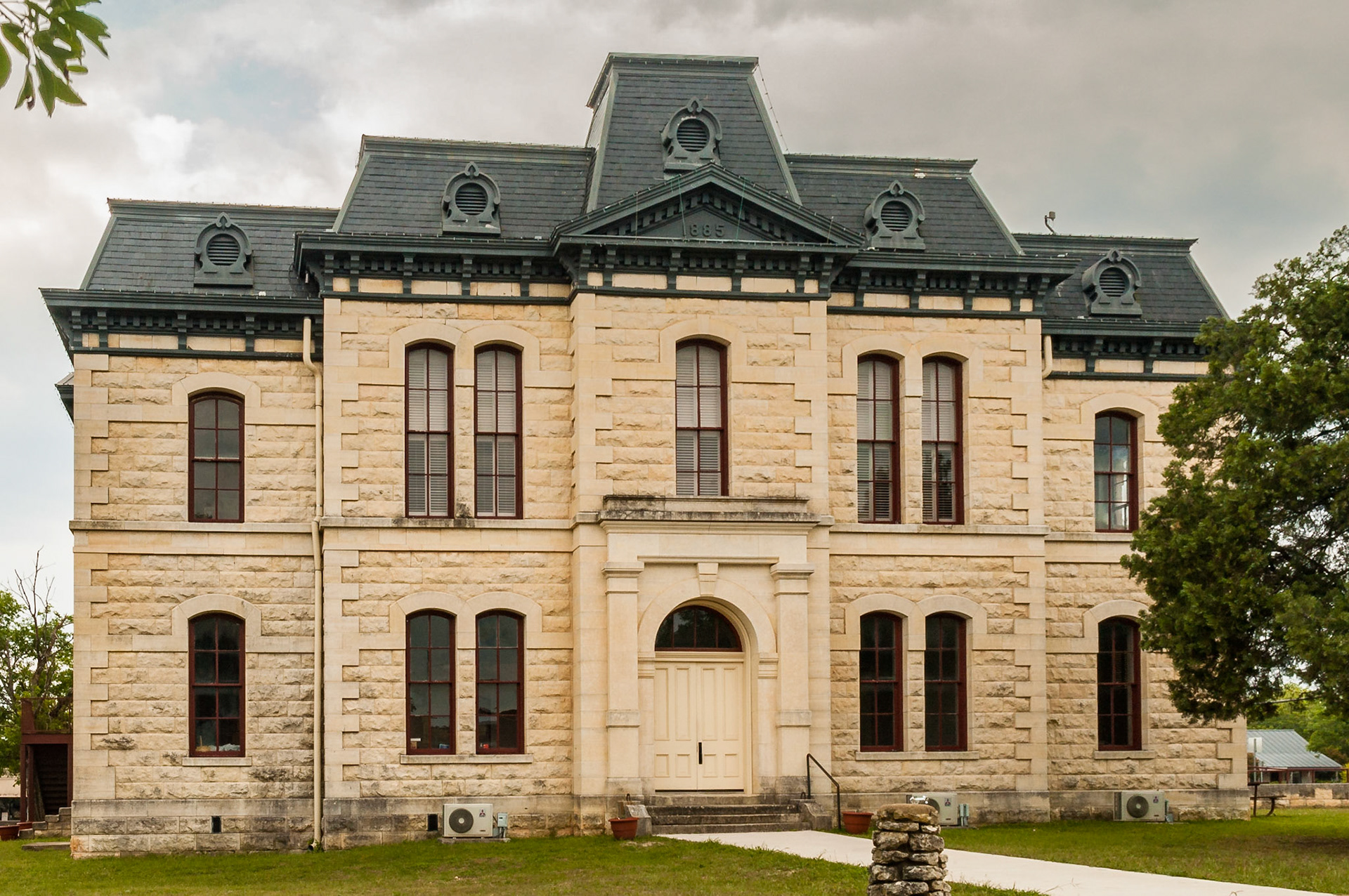 Date: 4 May 2005Location: Blanco, Texas, United StatesOriginal resolution: 6 MPProcessing: Processed from RAW using Adobe Photoshop Lightroom Classic CC 7