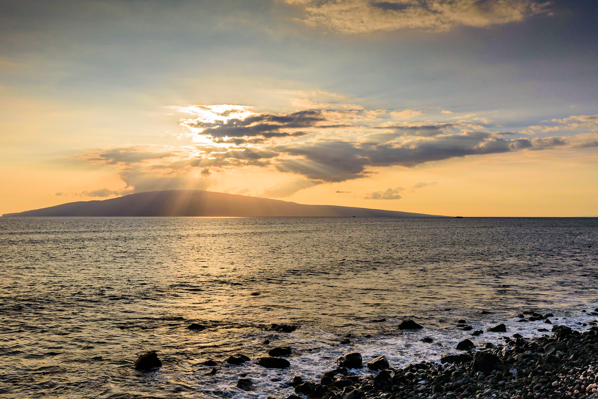 Date: 16 March 2015Location: Lahaina, Maui County, Hawaii, United StatesOriginal resolution: 36 MPProcessing: Processed from RAW using Adobe Photoshop Lightroom 6