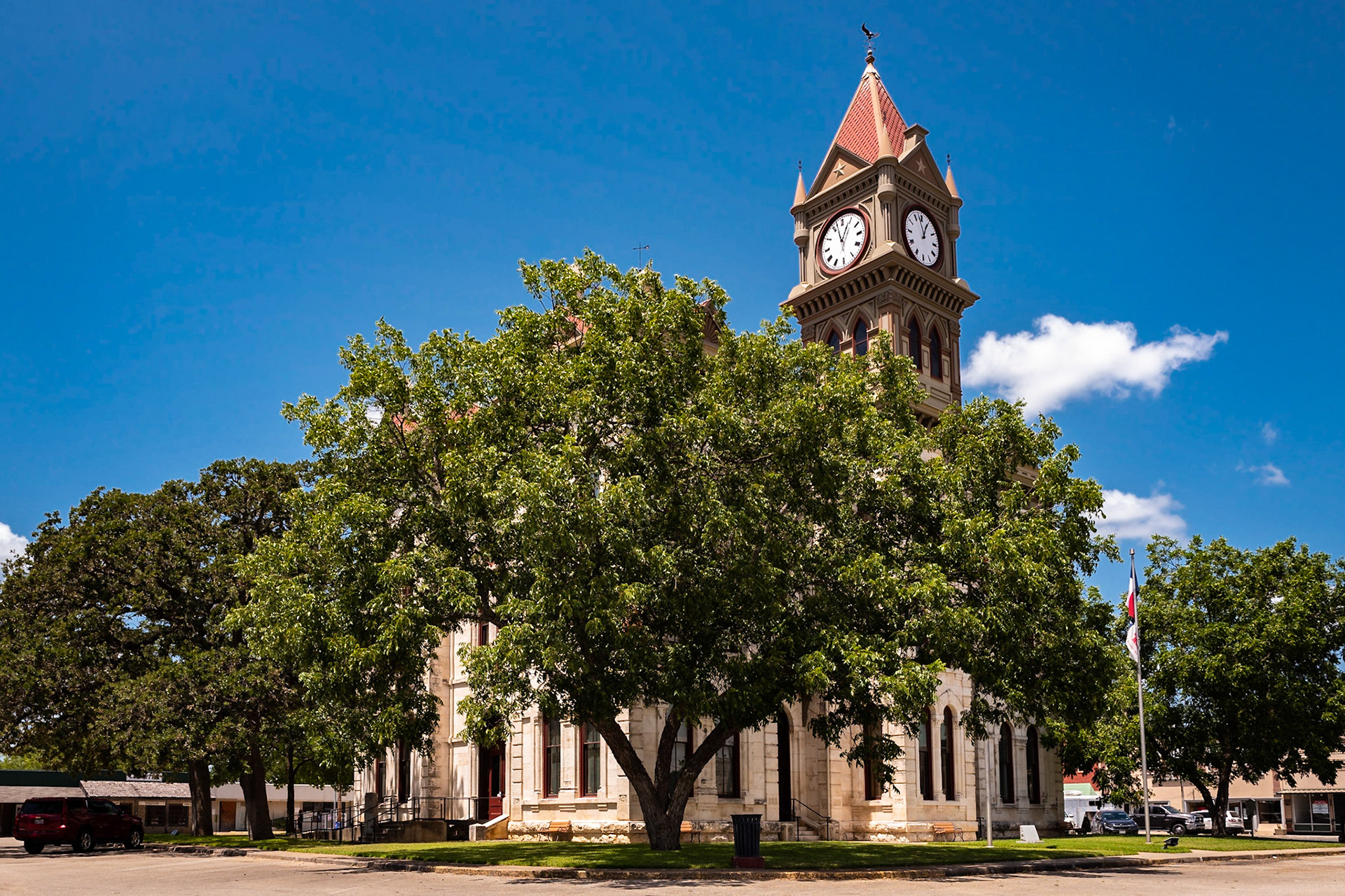 Date: 9 August 2020Location: Meridian, Texas, United StatesOriginal resolution: 24 MPProcessing: Processed from RAW using Adobe Photoshop Lightroom Classic 9