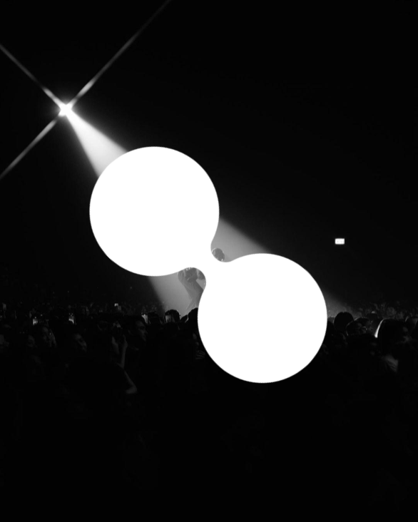 The Circles: Capturing continuous flow and the unbroken, hypnotic rhythm of sound.