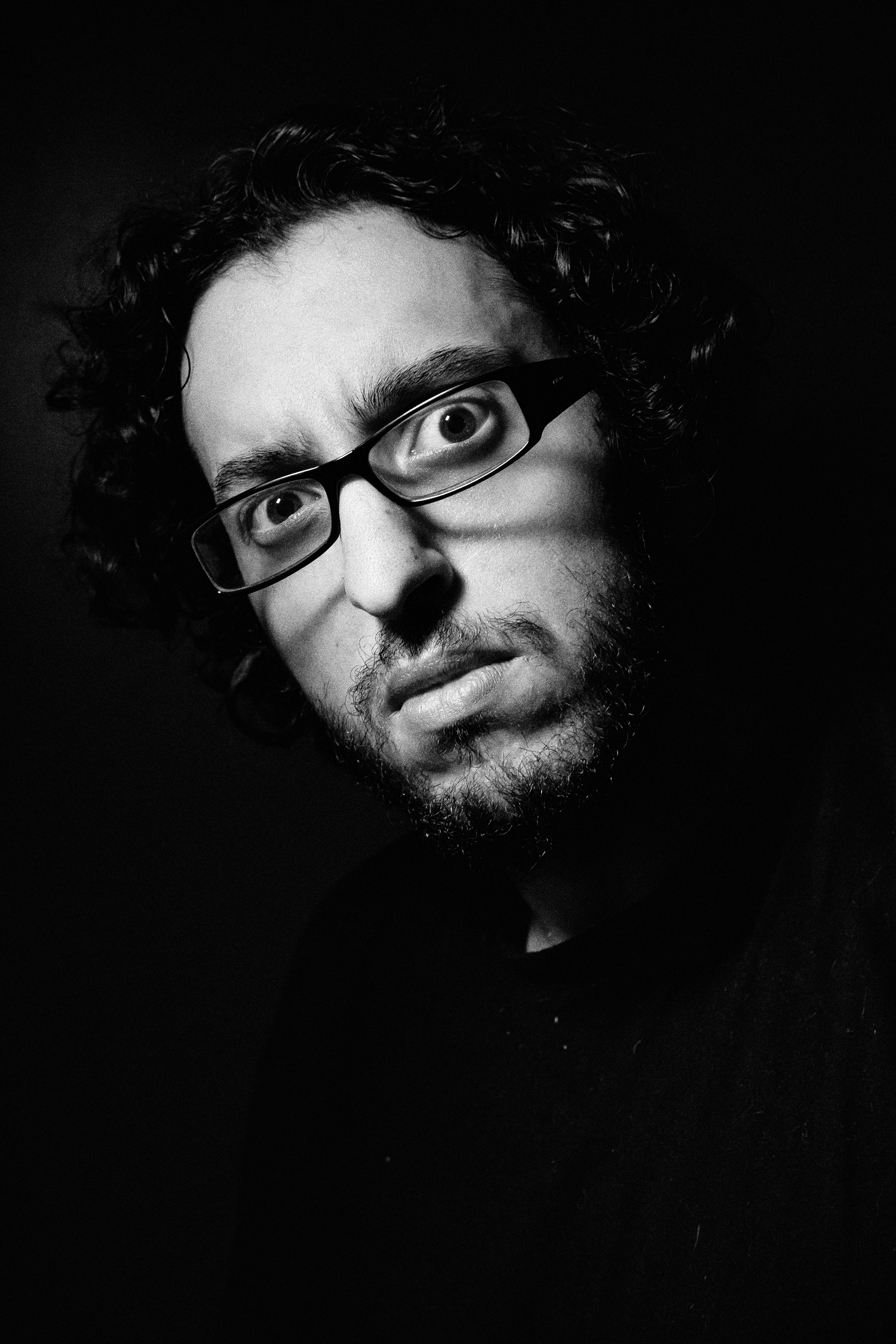 Karim Debbache - Chroma