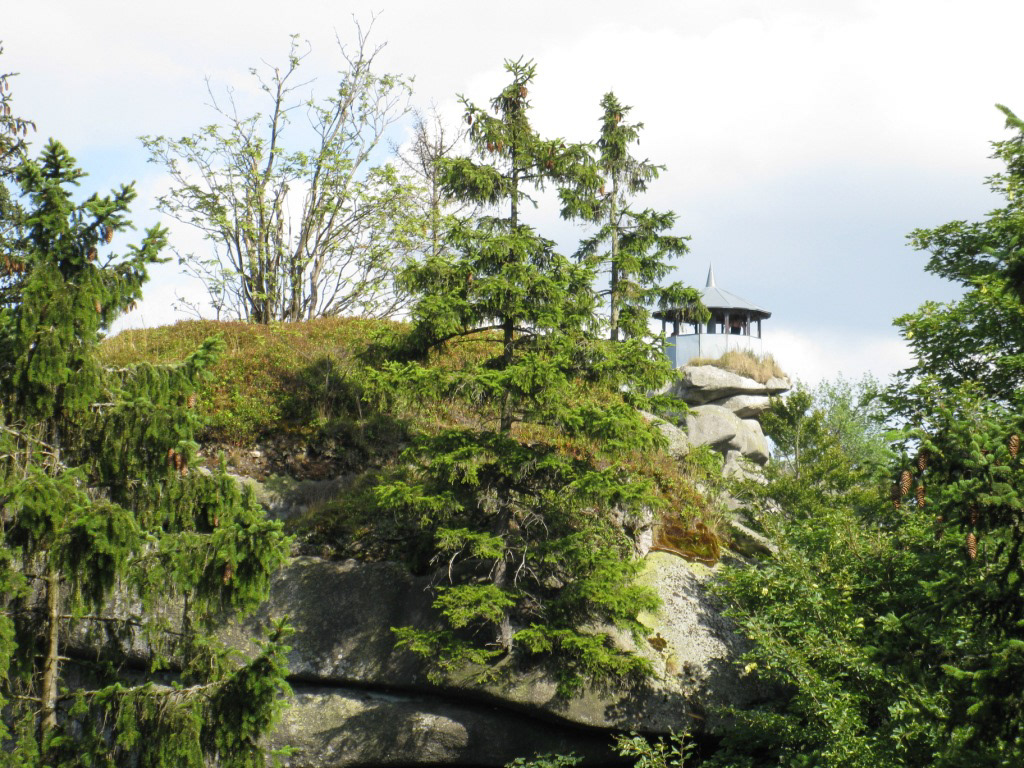 Die Schüssel bietet seit über 150 Jahren einen phantastischen Rundblick über das Fichtelgebirge.