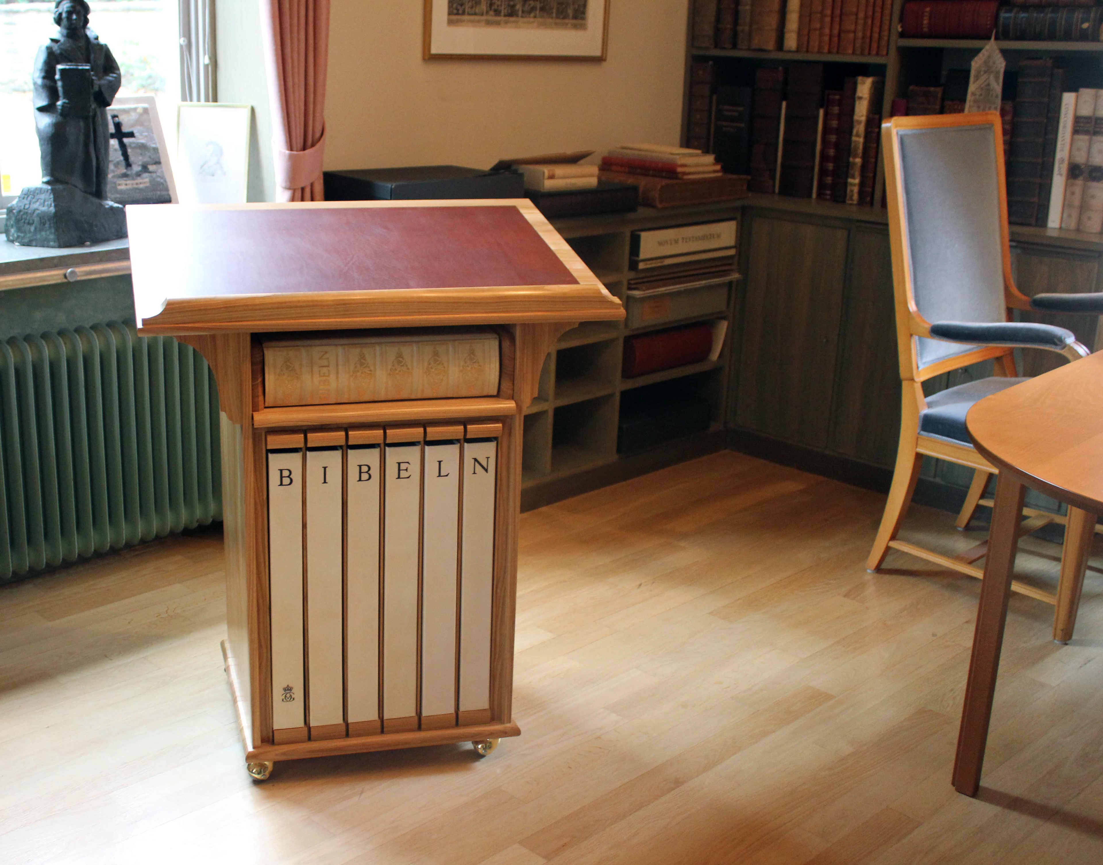 Displaymöbel Hjortzberg. Foto Per Brandstedt