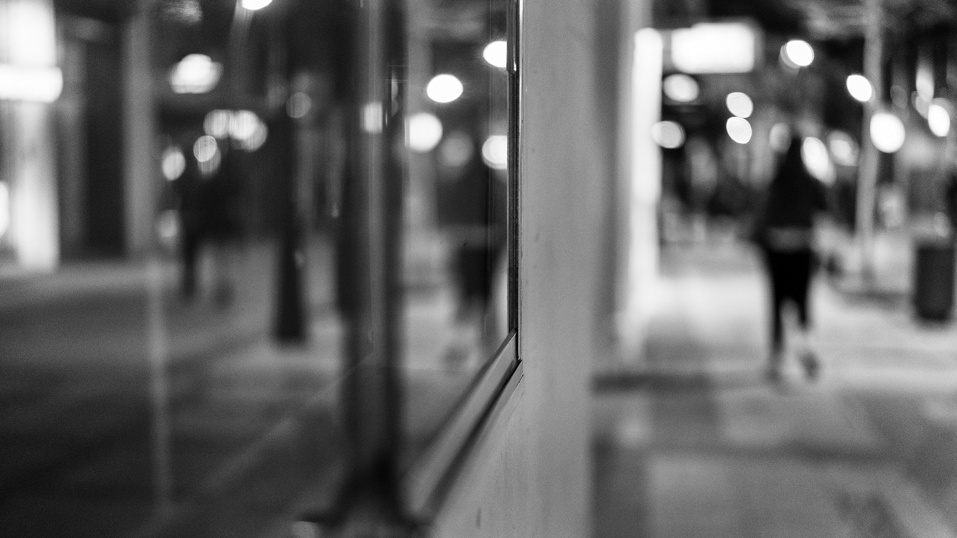 Reflejé mi miedo a no verte más en cada escaparate.