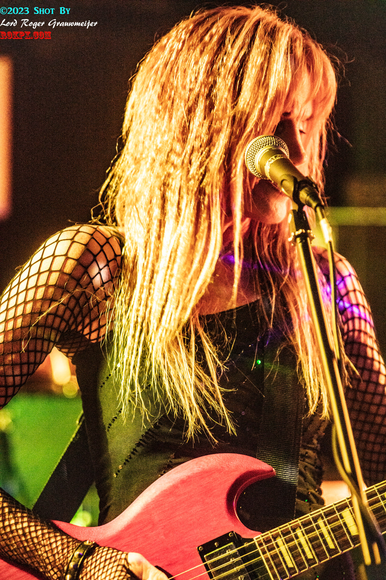 Les Marionettes