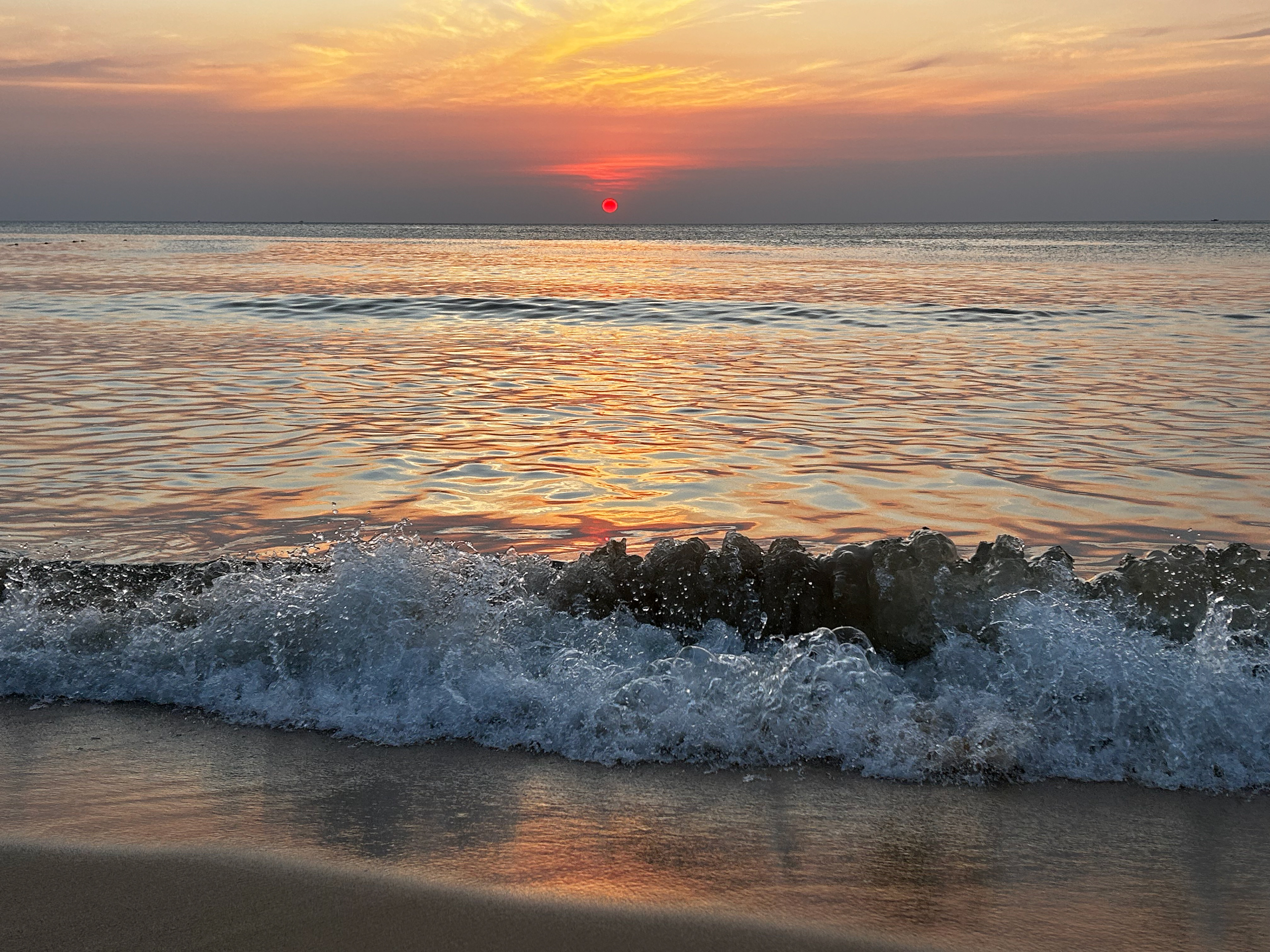 Coucher de soleil sur Phu Quoc (prise sur Iphone 14)