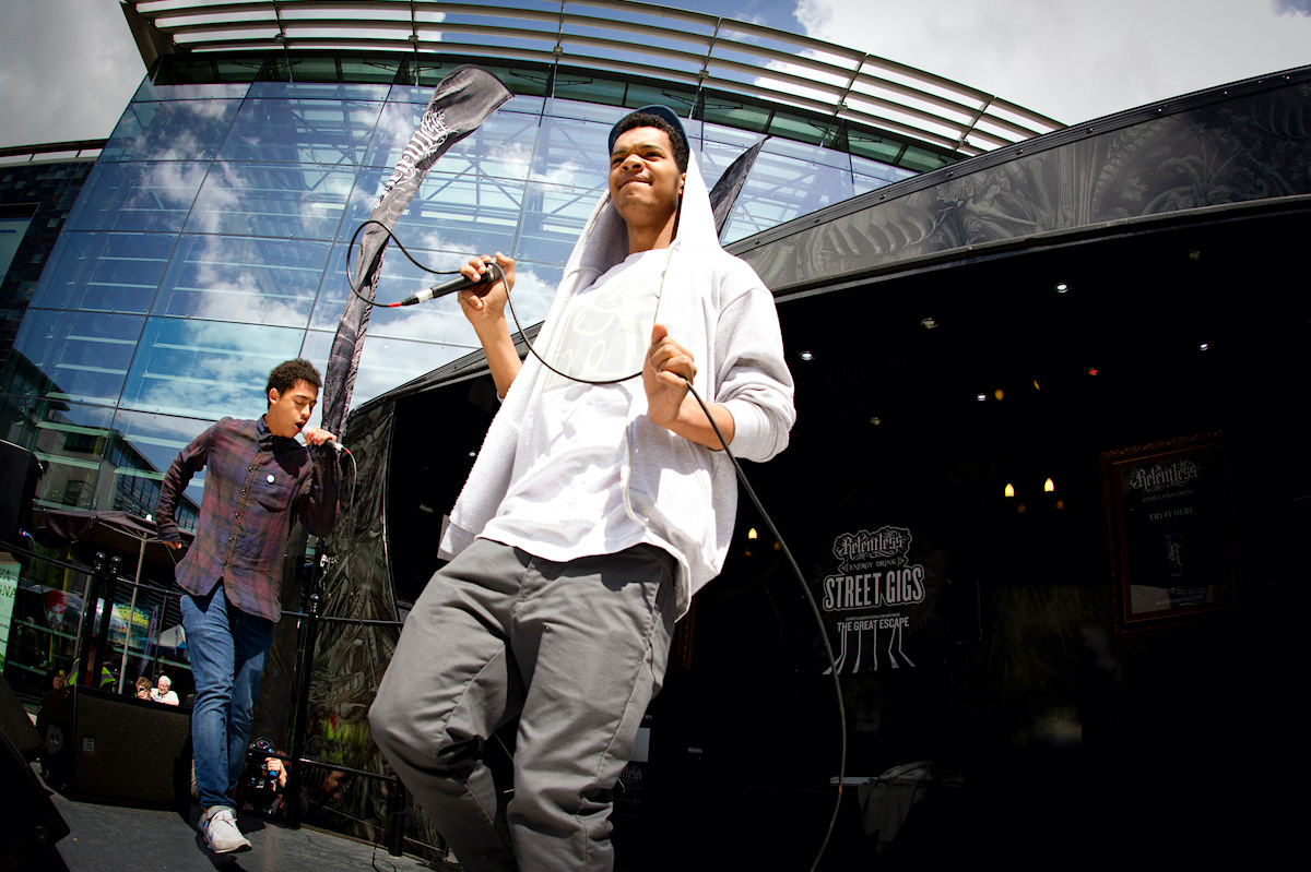 Rizzle Kicks - Relentless Street Gigs