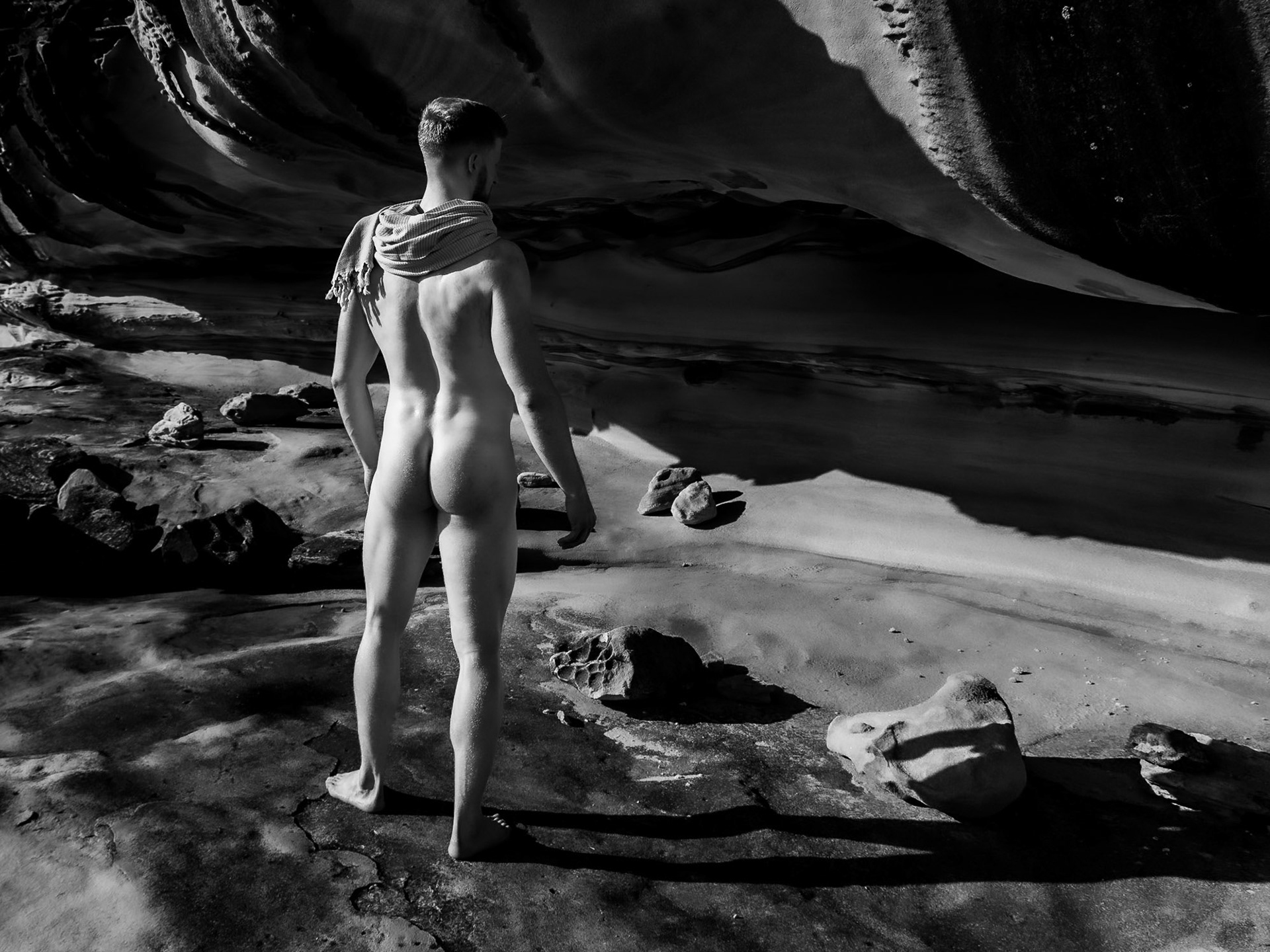 #maleart #fitnessmodel #abdominals #physique  #modelphotographer  #boysofinstagram #gayartist #gayarts #queerartist #queerarts#artgay #artqueer #instagay #boyfriend #scruff #handsome  #fitness #gaybeard #gaymuscle  #gayboy #hunk #gaystagram #ginger #gingerman #gingermalemodel #redhead #redheadmalemodel #redheadsofinstagram @maleformandbeauty@maleplusmale.photos@master_photographers@men_on_the_beach