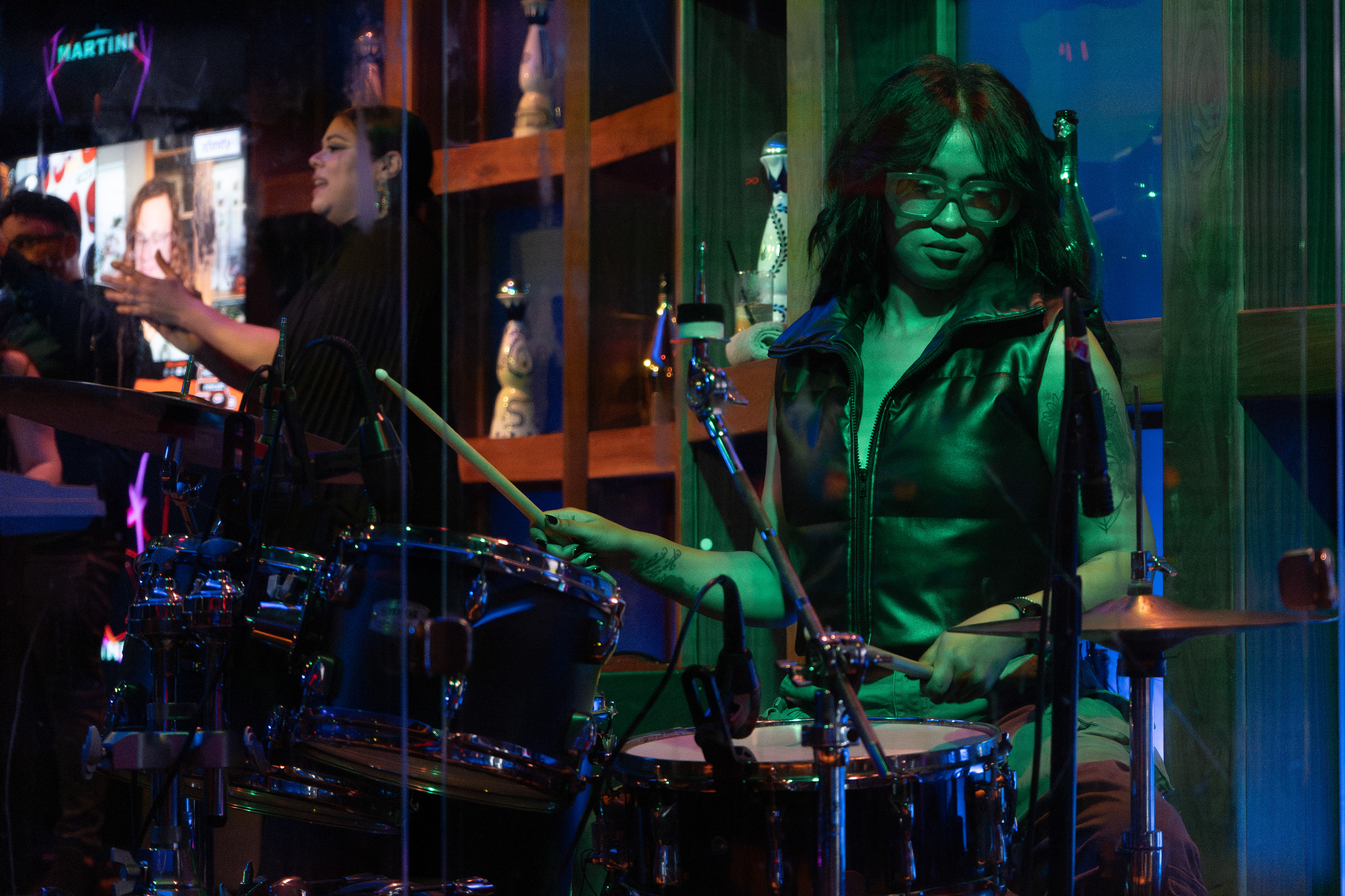 69 mm  f/5.6  1/200 sec  ISO 10000