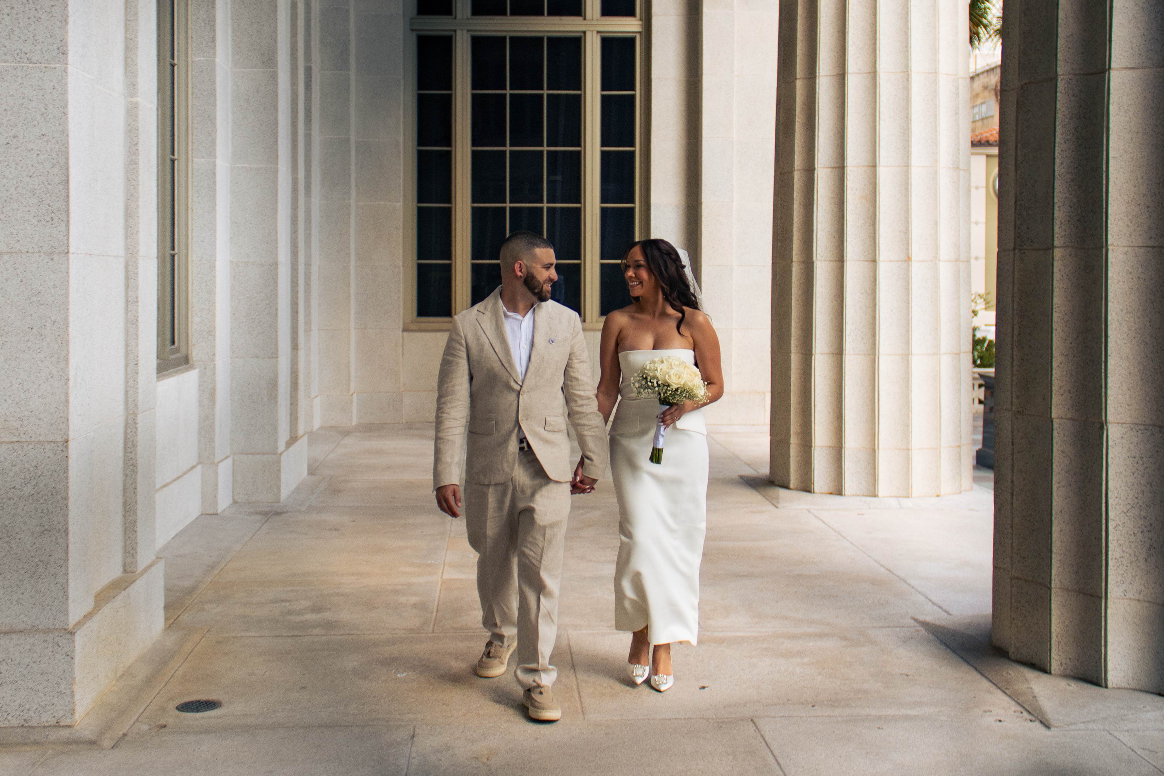 18 mm  f/3.5  1/250 sec  ISO 100