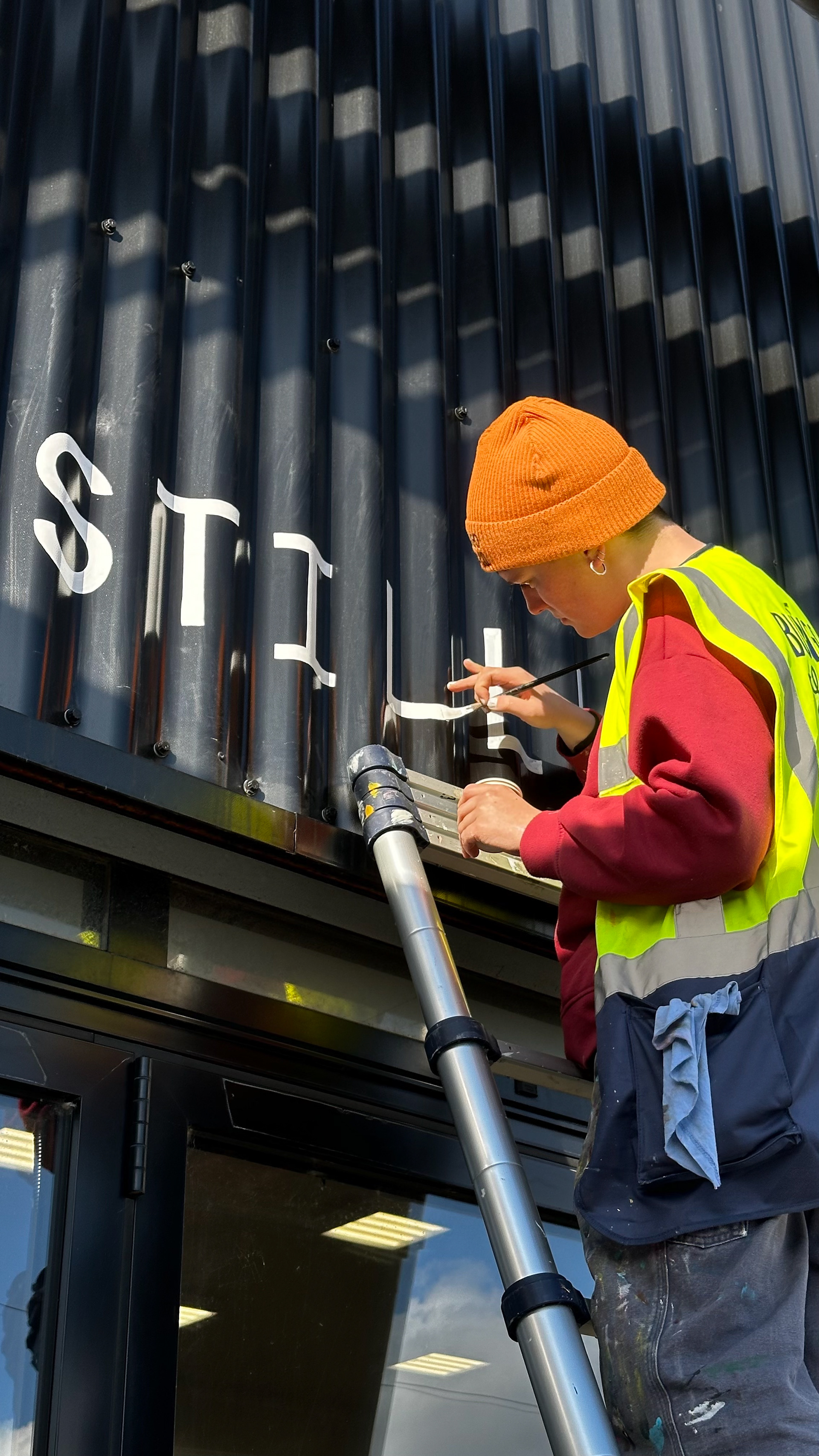 Corrugated metal wayfinding