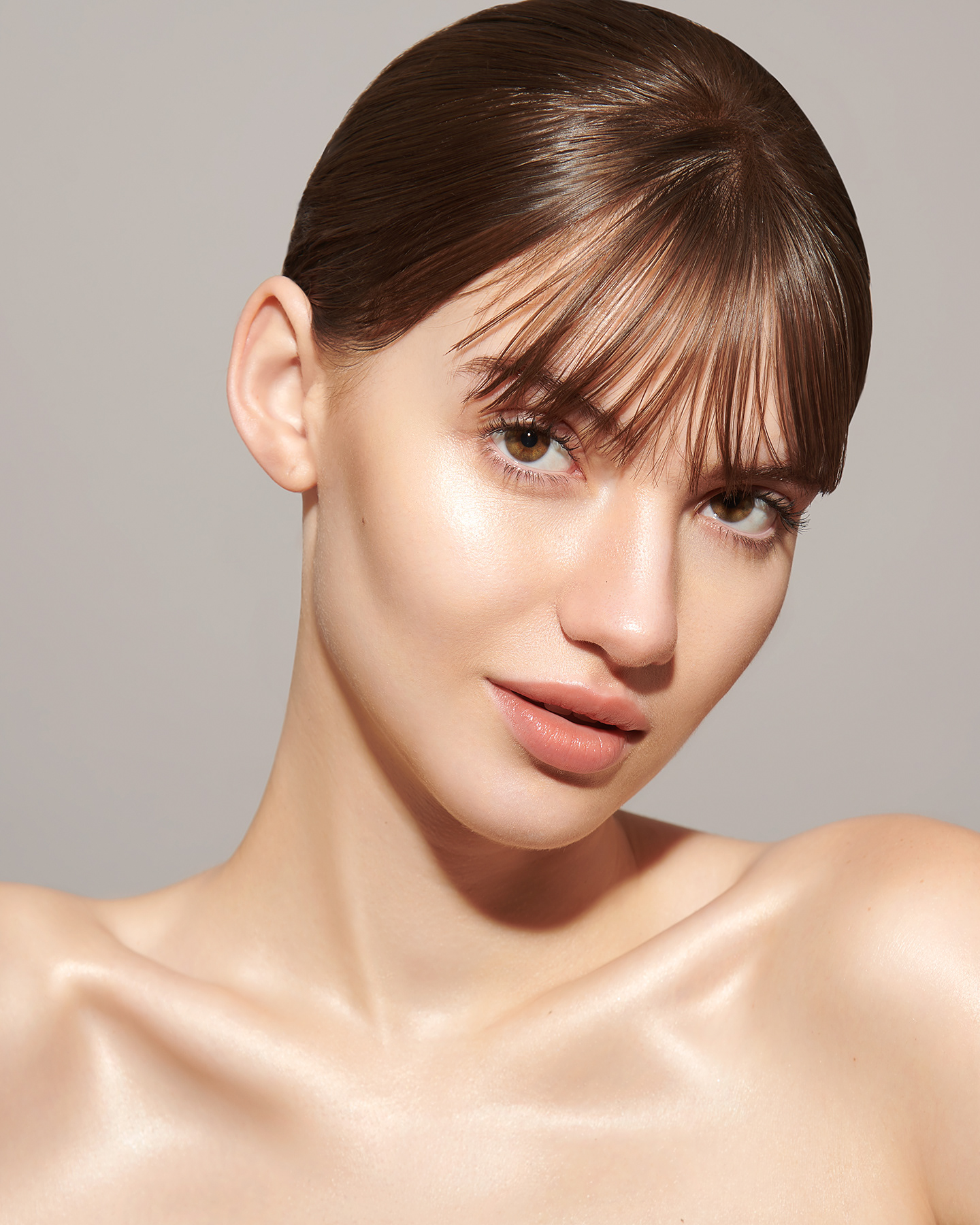 CLEAN AND DEWY SKIN FINISH