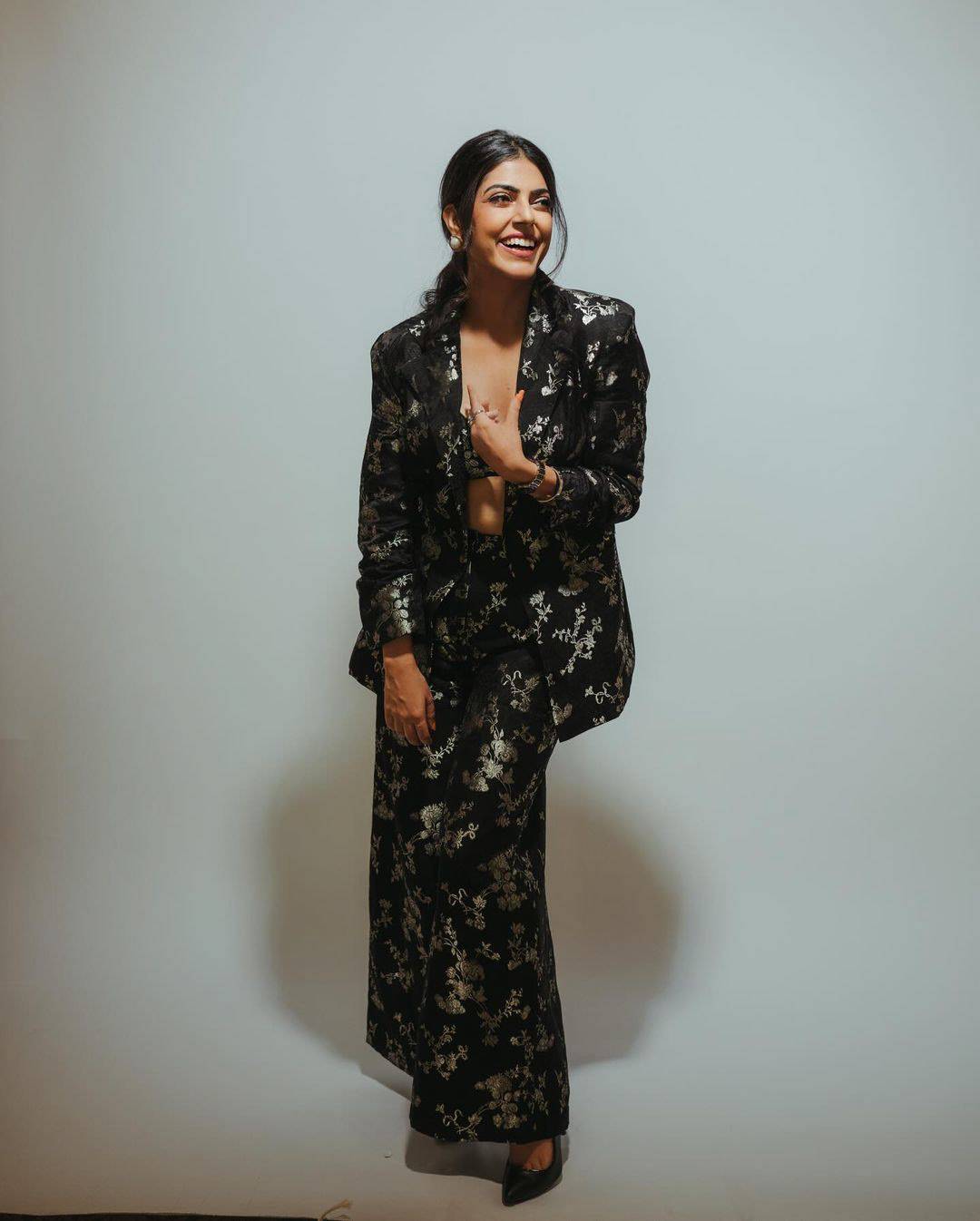 Makeup & Hair for RJ Karishma for an Event.