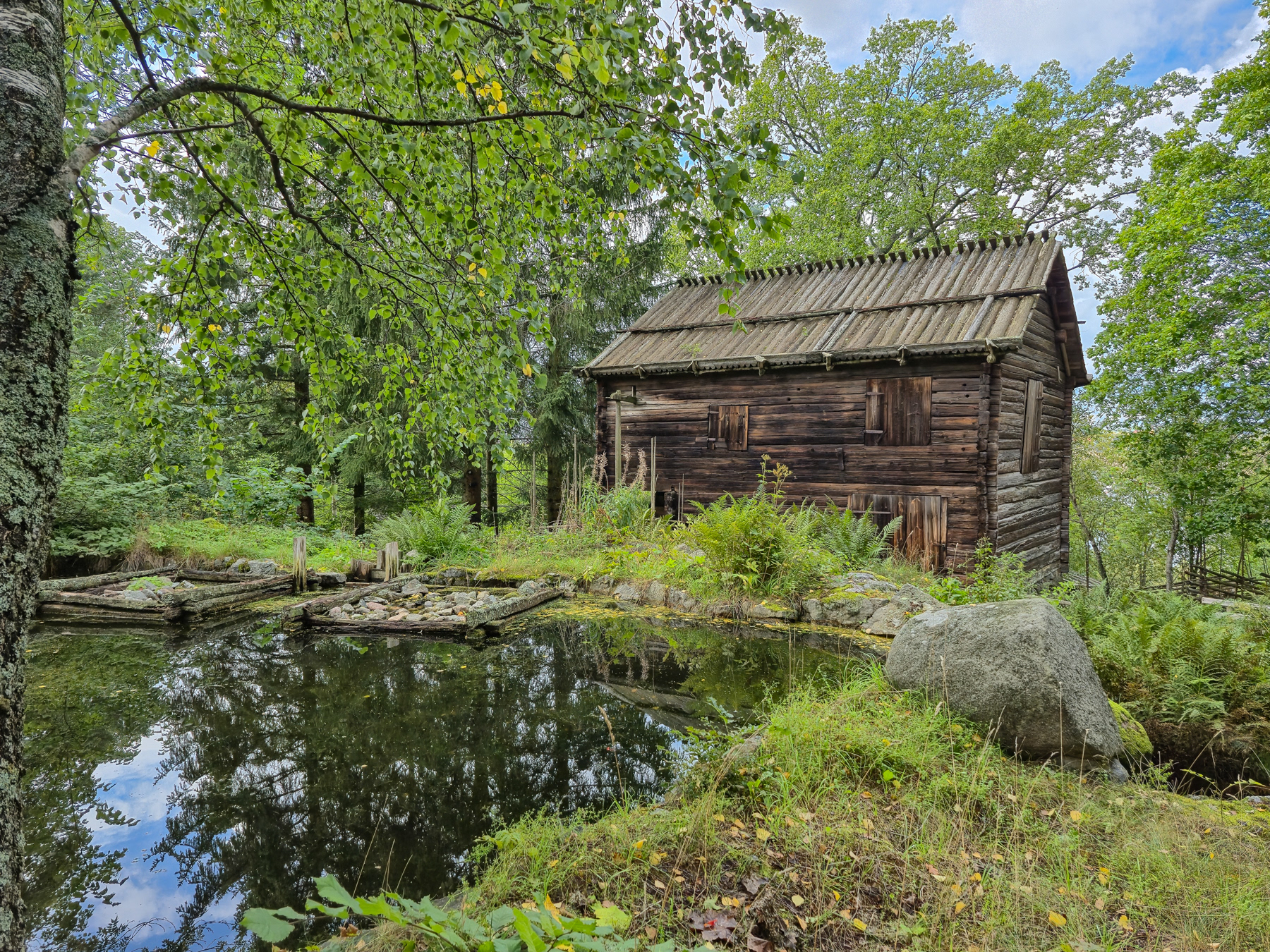 Linberedningsverket, the factory that turned flax into linen—or did at least part of the process—with water power. From the beginning of the 1800s from Nansta, Forsa area of Hälsingland. Moved to Skansen in 1918.