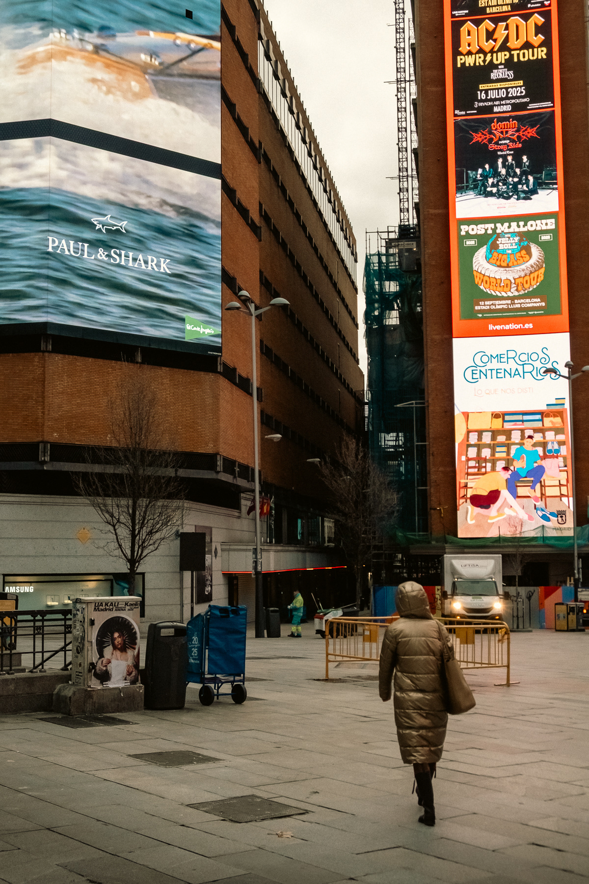 Bright lid advertisements add to the "Times Square" feeling at Plaza del Callao.