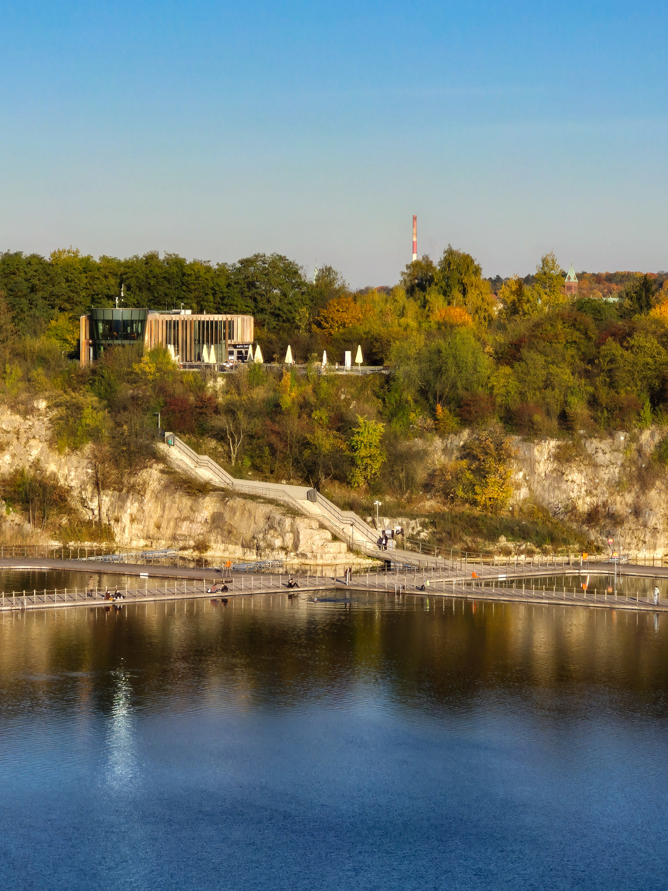 Zakrzówek's own, and relatively new, restaurant and floating jetties, October 2025.