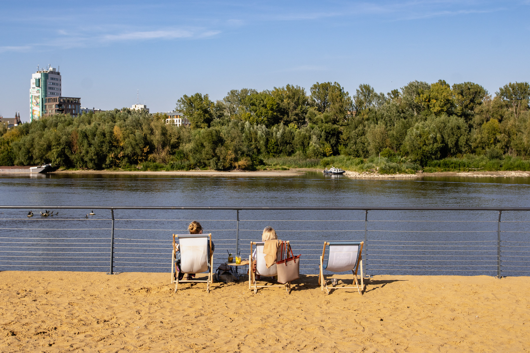 A beach of sorts on the western bank of the Wisła River, August 2025.