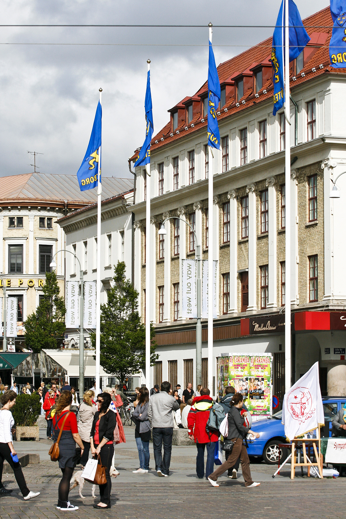 Kungsportsplatsen, July 2009.