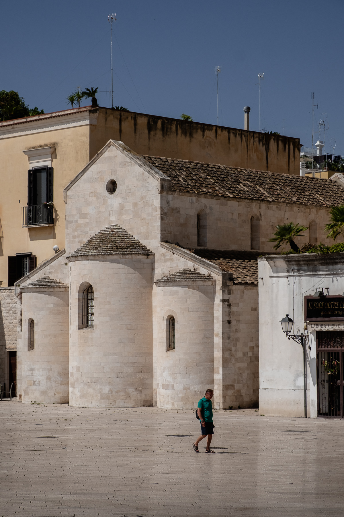 The Chiesa della Vallisa church at Piazza del Ferrarese.