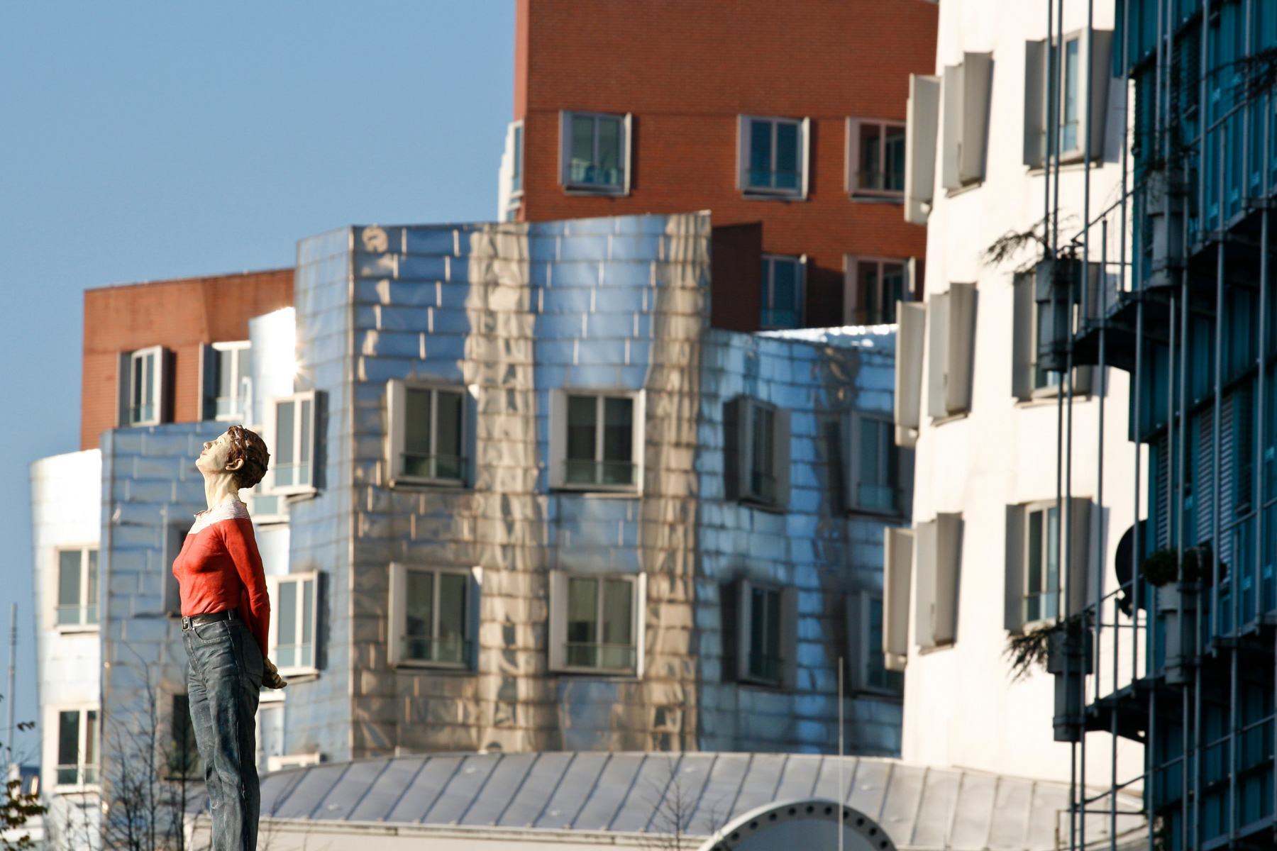 Säulenheiligen (Column Saints) series by artist Christoph Pöggeler.