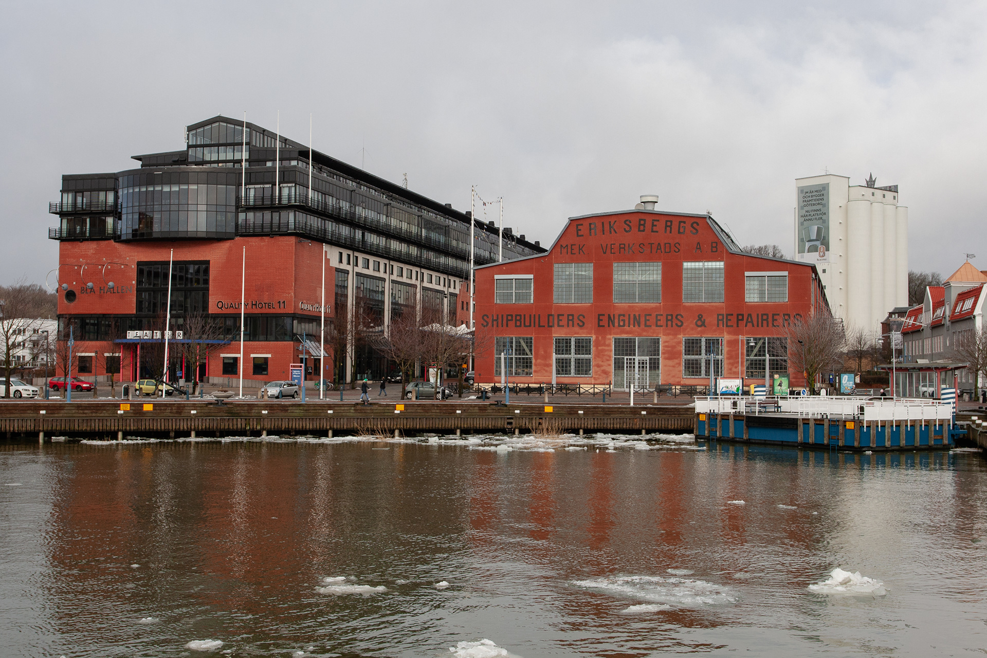 The former Eriksberg Shipyard, with the Eriksbergshallen (left) turned into a hotel, February 2012.