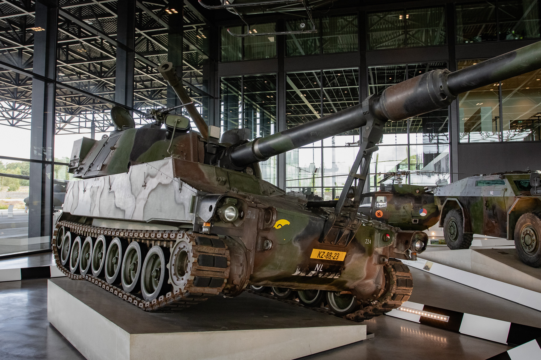 Royal Netherlands Army M109A2/90 155mm howitser at the National Military Museum, Soesterberg, the Netherlands