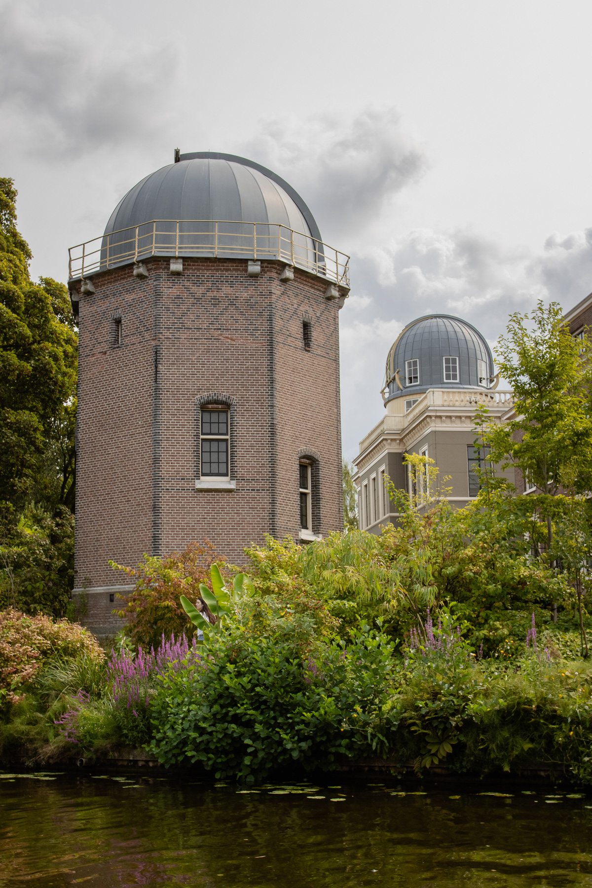 The Old Observatory Leiden at the southern end of the Hortus Botanicus