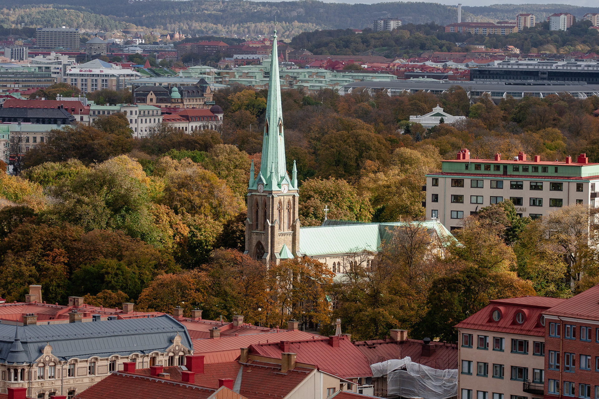 Seen here from Skansen Kronan hill.