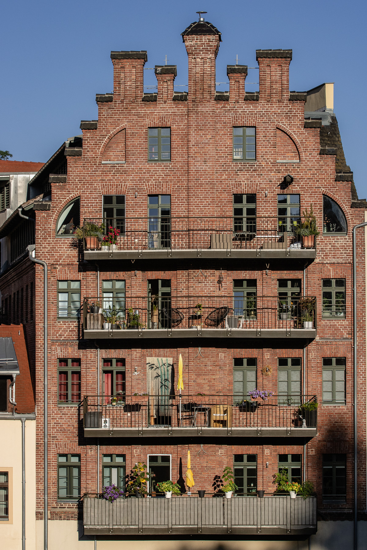 A revamped apartment building at the river in Görlitz