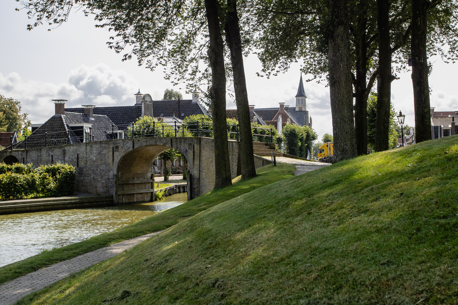 The Snekerpoort, the entrance gate to the central canal of Sloten.